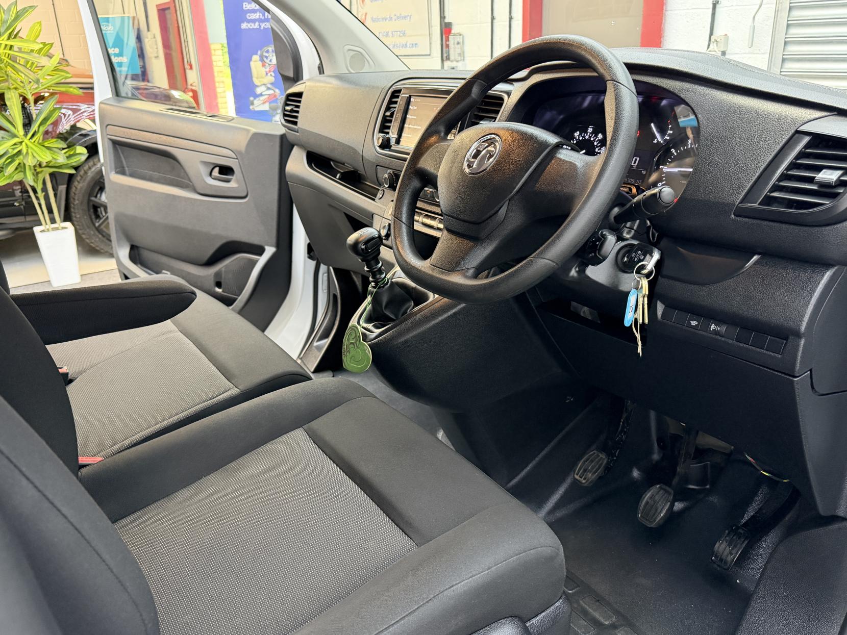 2023 Vauxhall Vivaro 1.5 Turbo D 2900 Prime Panel Van 6dr Diesel Manual L1 H1 Euro 6 (s/s) (100 ps) - Thumbnail 8
