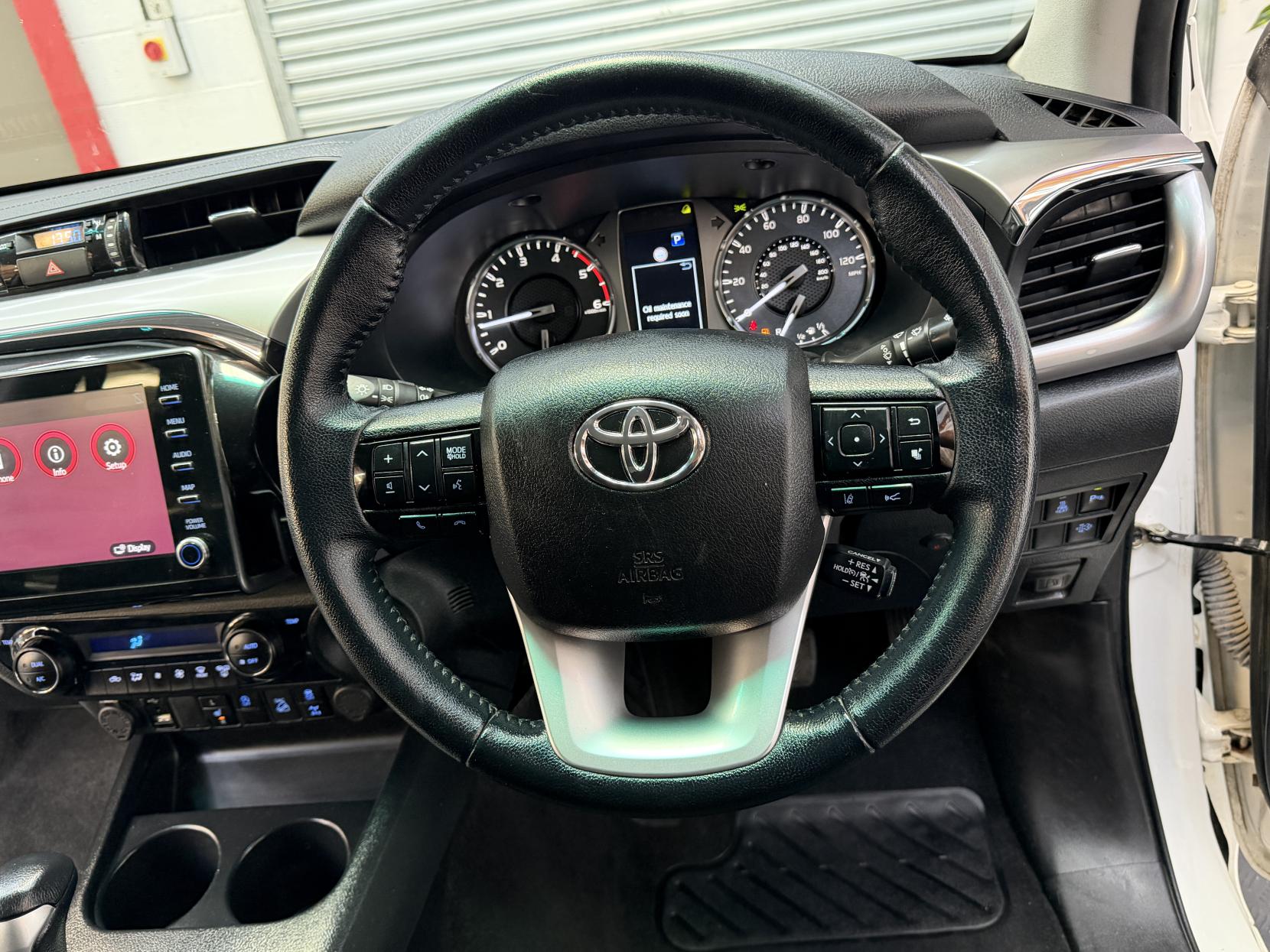 2022 Toyota Hilux - Thumbnail 12