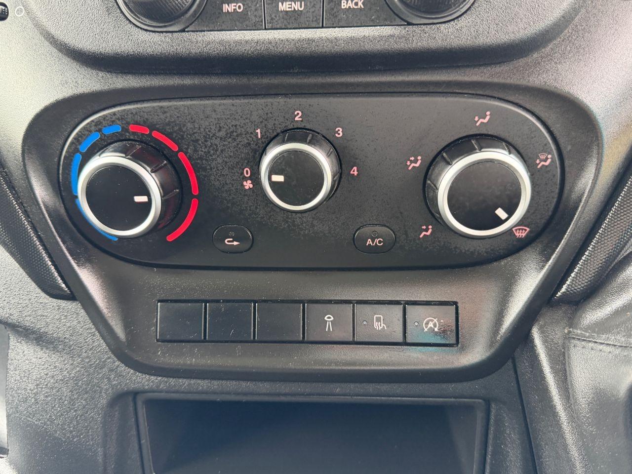 Iveco Daily 2.3D HPI 14V 35S 3450 Tipper 2dr Diesel Manual L2 Euro 6 (s/s) (136 ps)