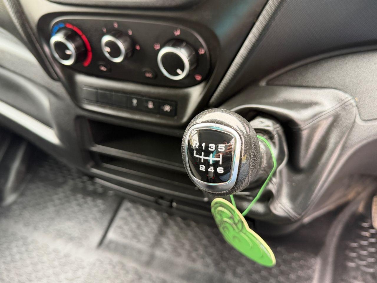 Iveco Daily 2.3D HPI 14V 35S 3450 Tipper 2dr Diesel Manual L2 Euro 6 (s/s) (136 ps)