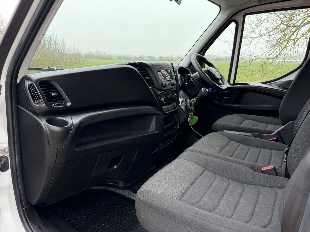 Iveco Daily 2.3D HPI 14V 35S 3450 Tipper 2dr Diesel Manual L2 Euro 6 (s/s) (136 ps)