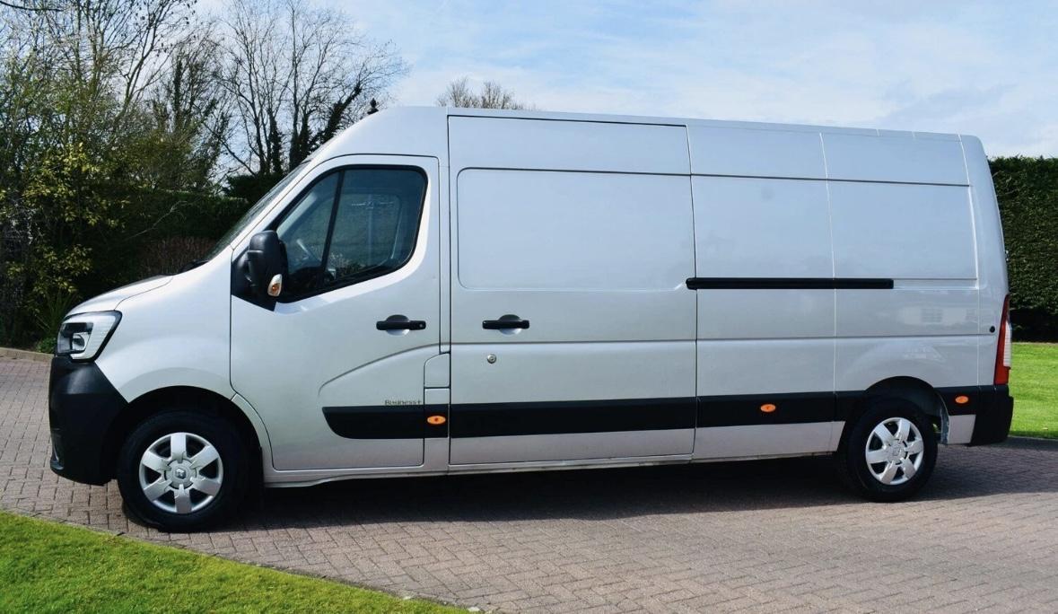 2023 Renault Master 2.3dCi LM35 135 Business+ Panel