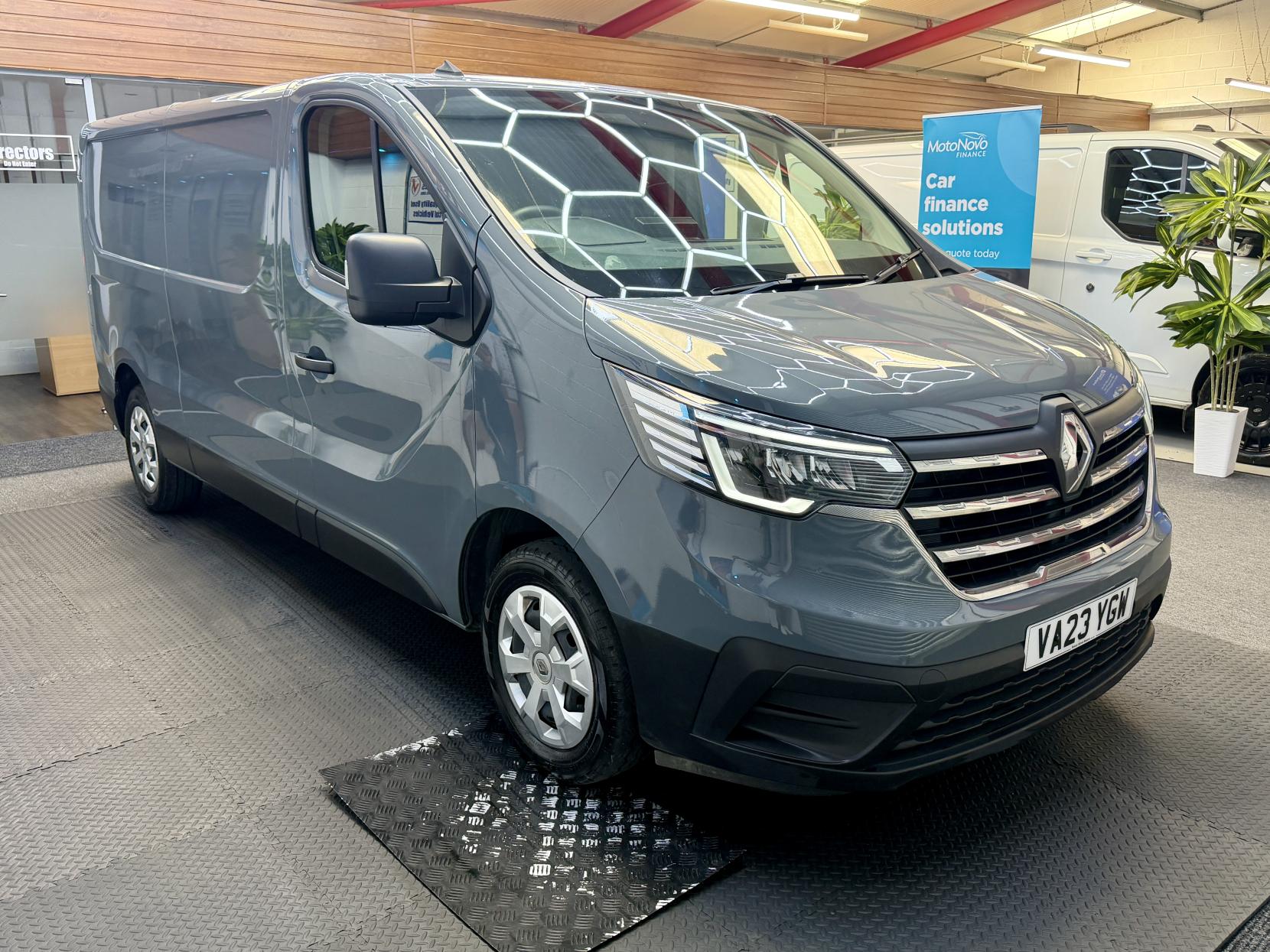 2023 Renault Trafic 2.0 dCi Blue LL30 Advance Panel Van 5dr Diesel Manual L2 H1 Euro 6 (s/s) (130 ps) - Thumbnail 7