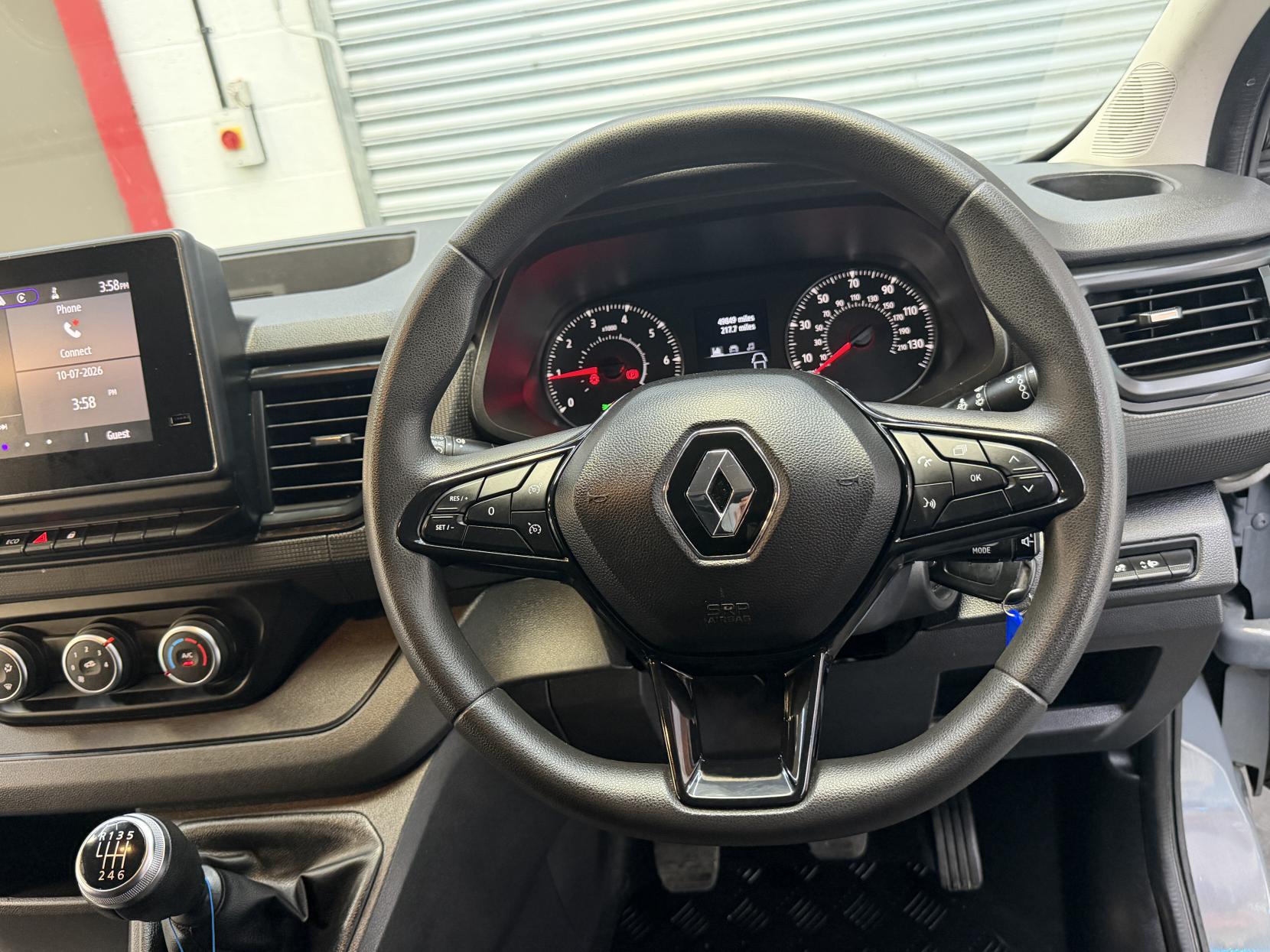 2023 Renault Trafic 2.0 dCi Blue LL30 Advance Panel Van 5dr Diesel Manual L2 H1 Euro 6 (s/s) (130 ps) - Thumbnail 16