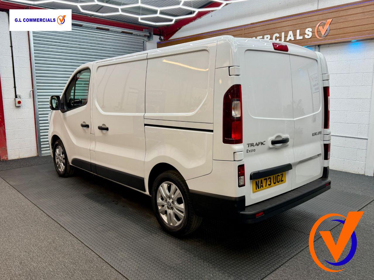 Renault Trafic 2.0 dCi Blue SL30 Extra Panel Van 5dr Diesel Manual L1 H1 Euro 6 (s/s) (130 ps)