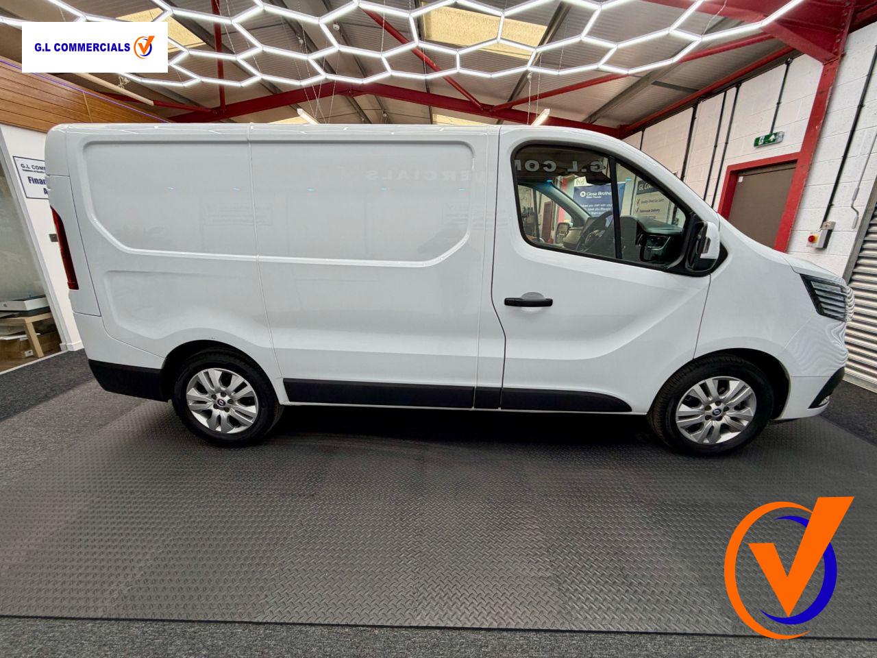 Renault Trafic 2.0 dCi Blue SL30 Extra Panel Van 5dr Diesel Manual L1 H1 Euro 6 (s/s) (130 ps)