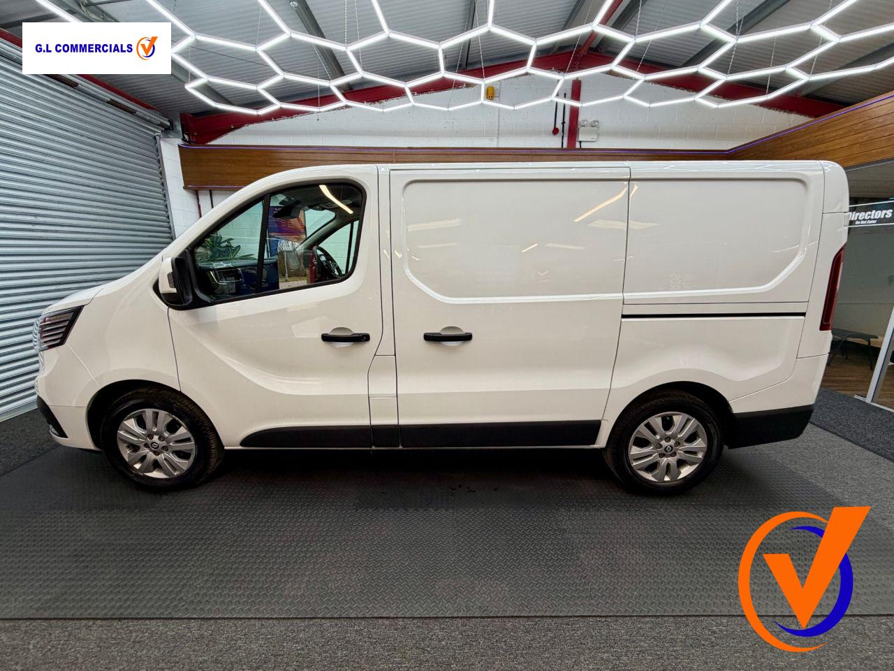 Renault Trafic 2.0 dCi Blue SL30 Extra Panel Van 5dr Diesel Manual L1 H1 Euro 6 (s/s) (130 ps)