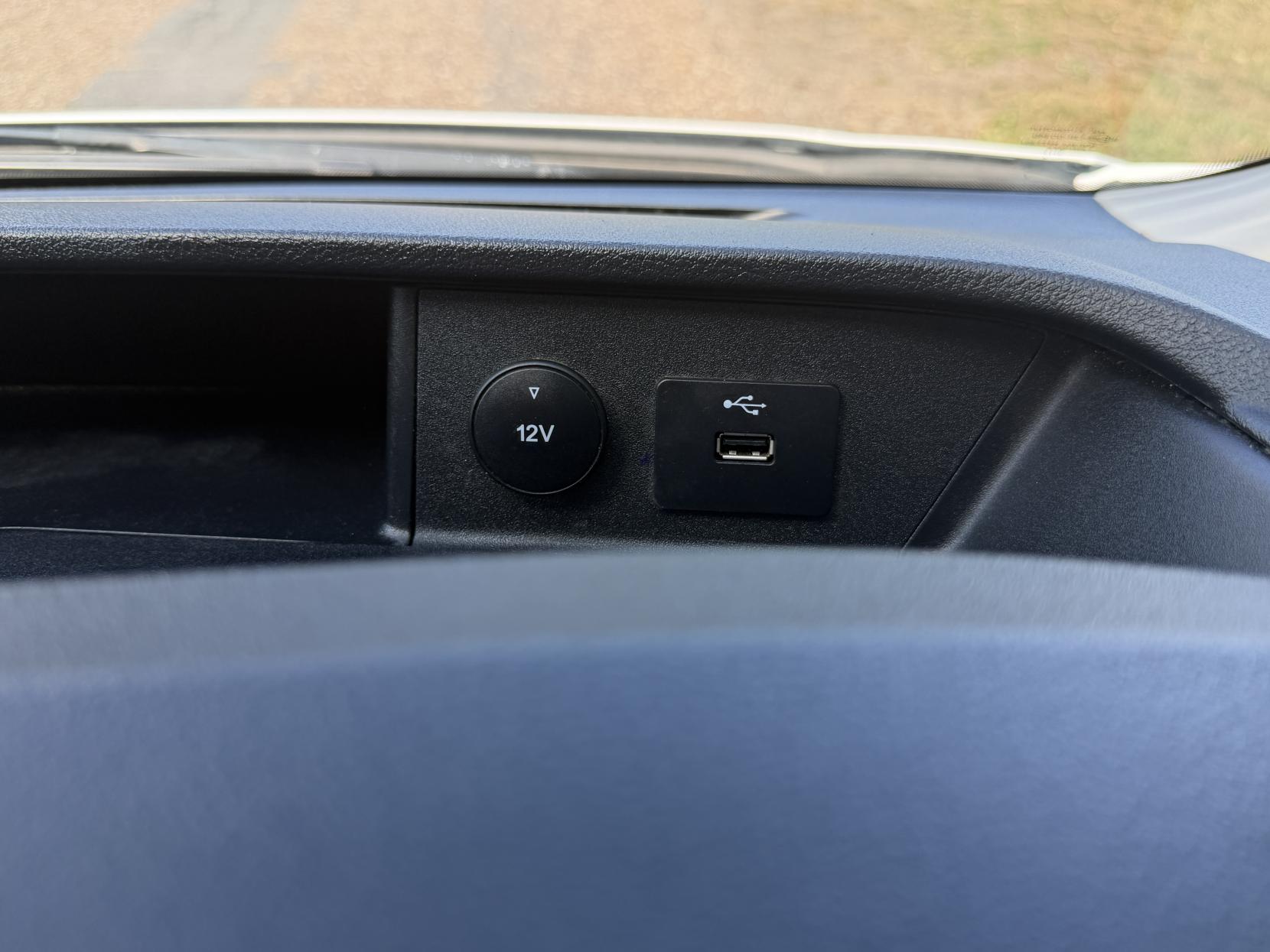 2023 Ford Transit 2.0 350 EcoBlue Leader Panel Van 5dr Diesel Manual RWD L3 H3 Euro 6 (s/s) (130 ps) - Thumbnail 16
