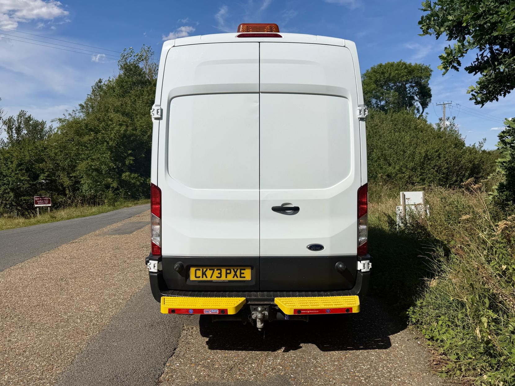 2023 Ford Transit 2.0 350 EcoBlue Leader Panel Van 5dr Diesel Manual RWD L3 H3 Euro 6 (s/s) (130 ps) - Thumbnail 8