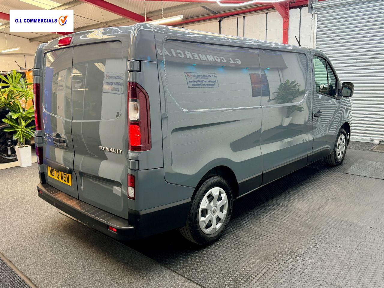 Renault Trafic 2.0 dCi Blue LL30 Business+ Panel Van 5dr Diesel Manual L2 H1 Euro 6 (s/s) (130 ps)