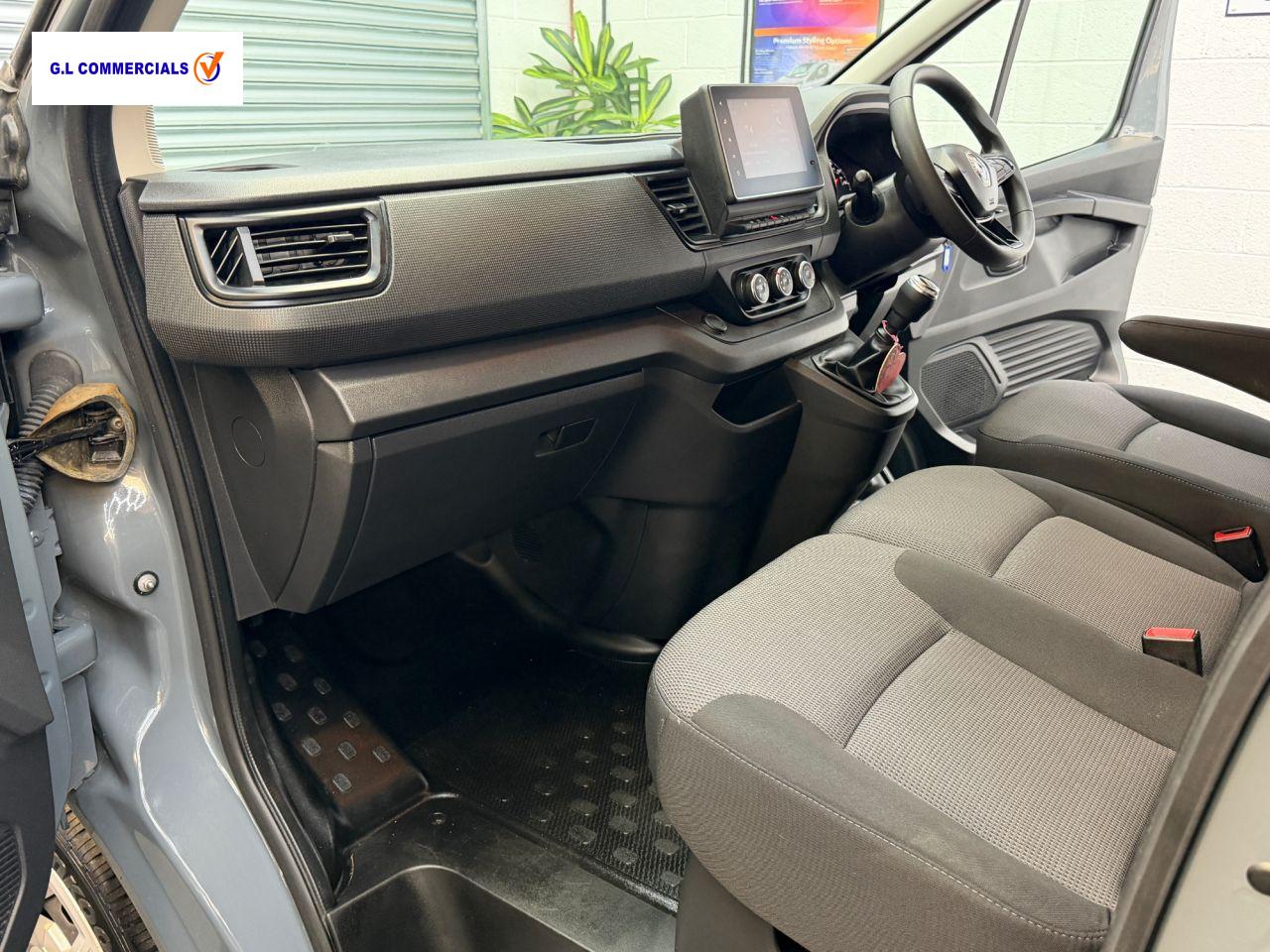 Renault Trafic 2.0 dCi Blue LL30 Business+ Panel Van 5dr Diesel Manual L2 H1 Euro 6 (s/s) (130 ps)