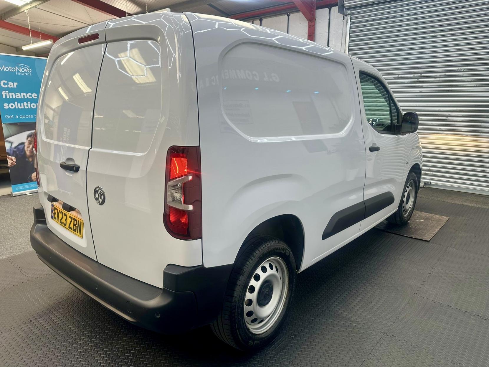 2023 Vauxhall Combo 1.5 Turbo D 2300 Prime Panel Van 5dr Diesel Manual L1 H1 Euro 6 (s/s) (100 ps) - Thumbnail 3