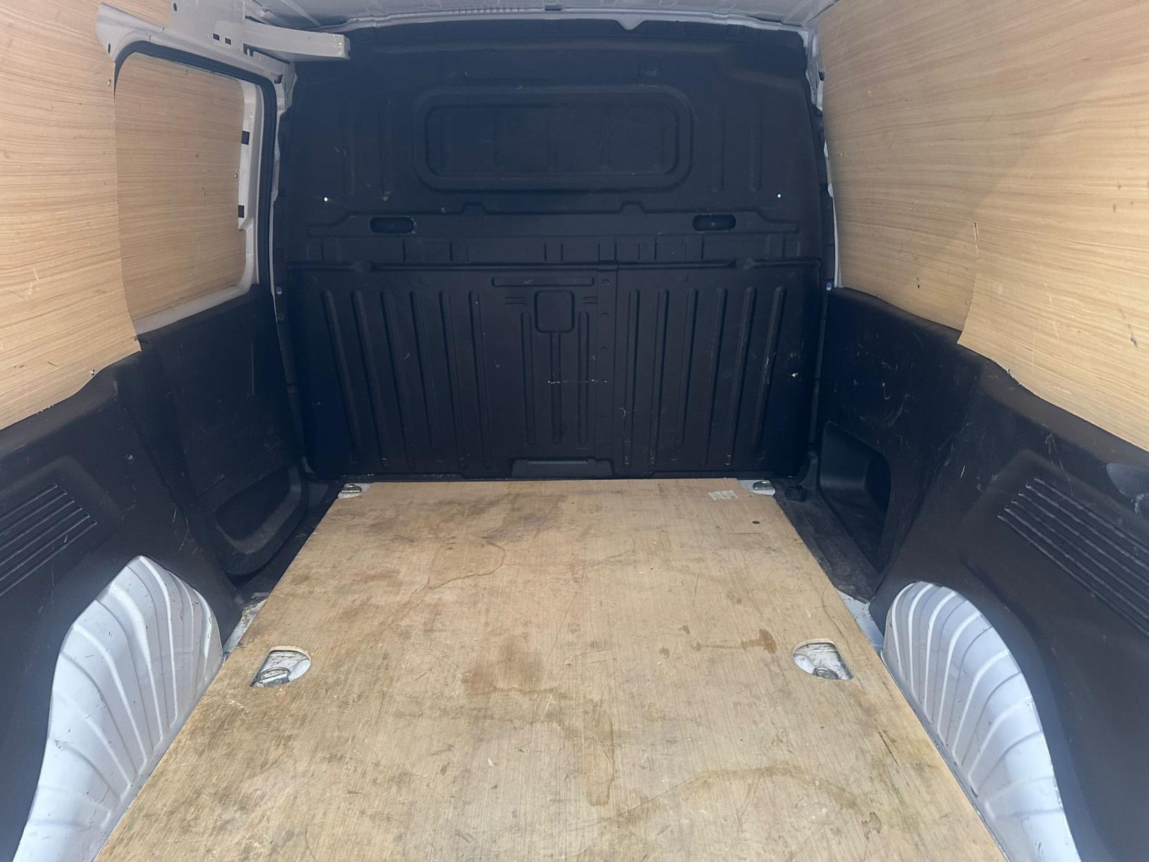 2023 Vauxhall Combo 1.5 Turbo D 2300 Prime Panel Van 5dr Diesel Manual L1 H1 Euro 6 (s/s) (100 ps) - Thumbnail 13