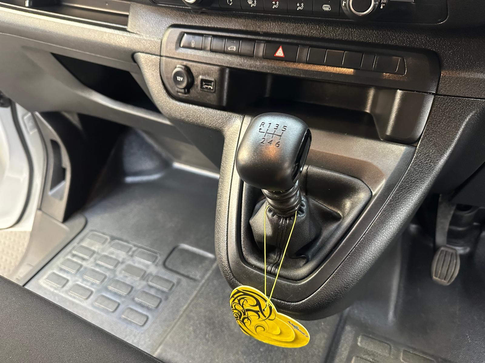 2023 Vauxhall Vivaro 1.5 Turbo D 2900 Prime Panel Van 6dr Diesel Manual L2 H1 Euro 6 (s/s) (100 ps) - Thumbnail 17