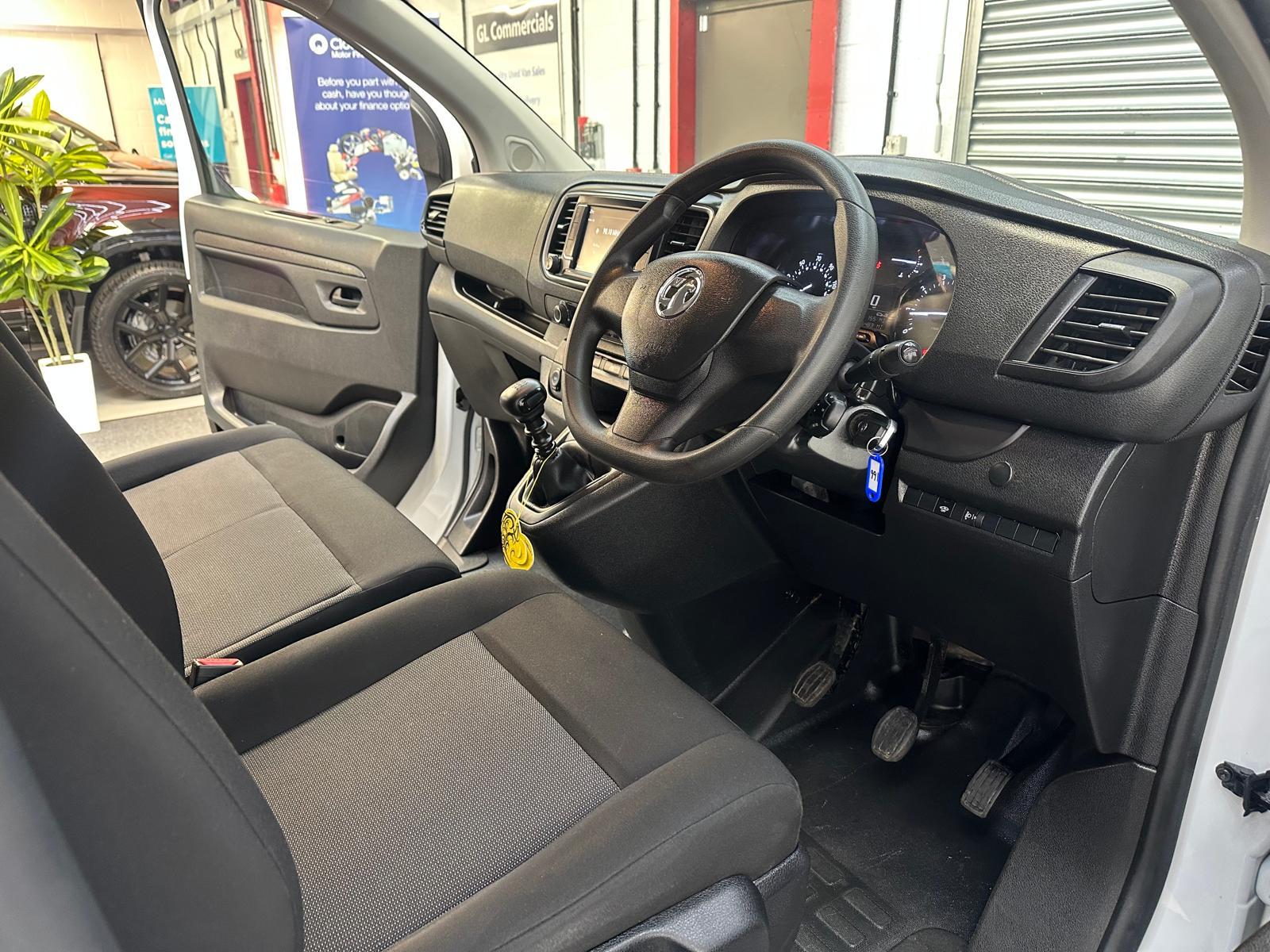 2023 Vauxhall Vivaro 1.5 Turbo D 2900 Prime Panel Van 6dr Diesel Manual L2 H1 Euro 6 (s/s) (100 ps) - Thumbnail 9
