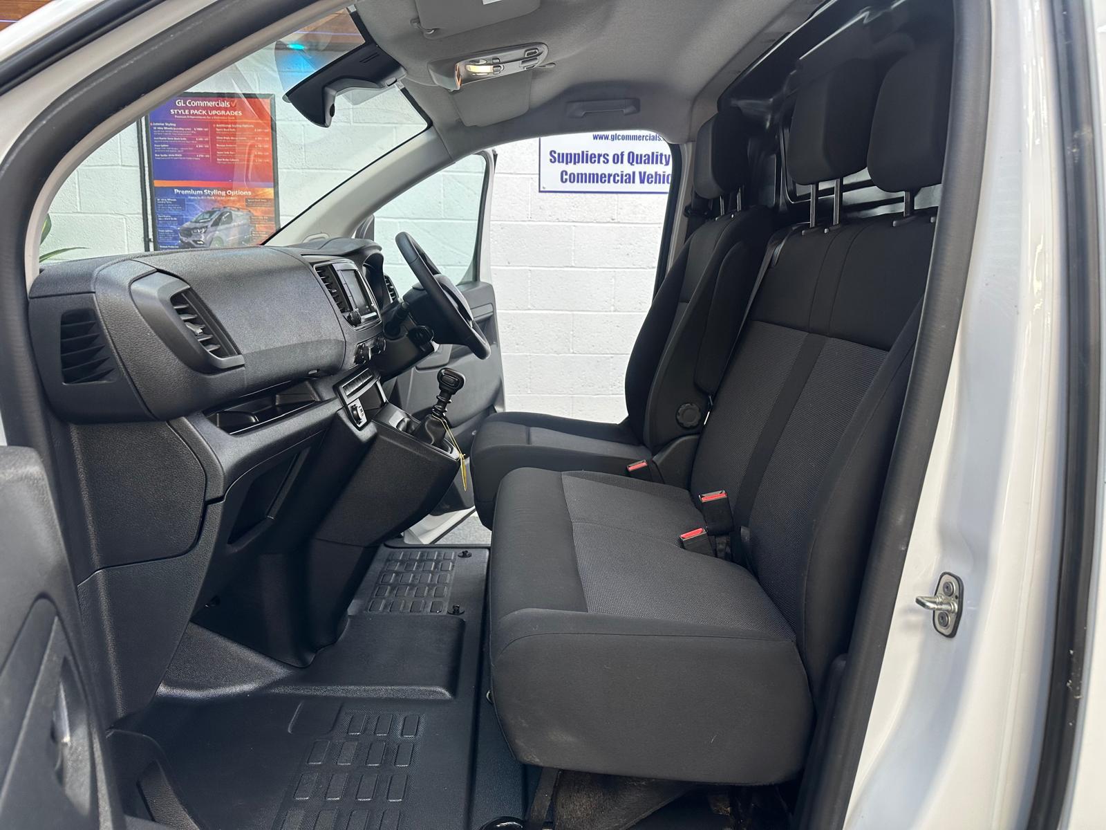 2023 Vauxhall Vivaro 1.5 Turbo D 2900 Prime Panel Van 6dr Diesel Manual L2 H1 Euro 6 (s/s) (100 ps) - Thumbnail 15