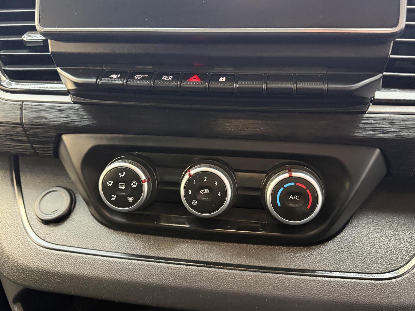 2023 Renault Trafic 2.0 dCi Blue SL28 Sport Panel Van 5dr Diesel EDC L1 H1 Euro 6 (s/s) (150 ps) - Thumbnail 15