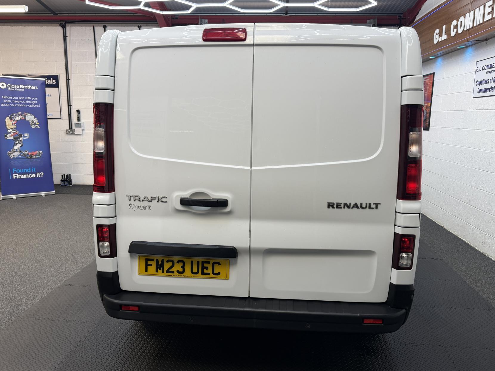 2023 Renault Trafic 2.0 dCi Blue SL28 Sport Panel Van 5dr Diesel EDC L1 H1 Euro 6 (s/s) (150 ps) - Thumbnail 6