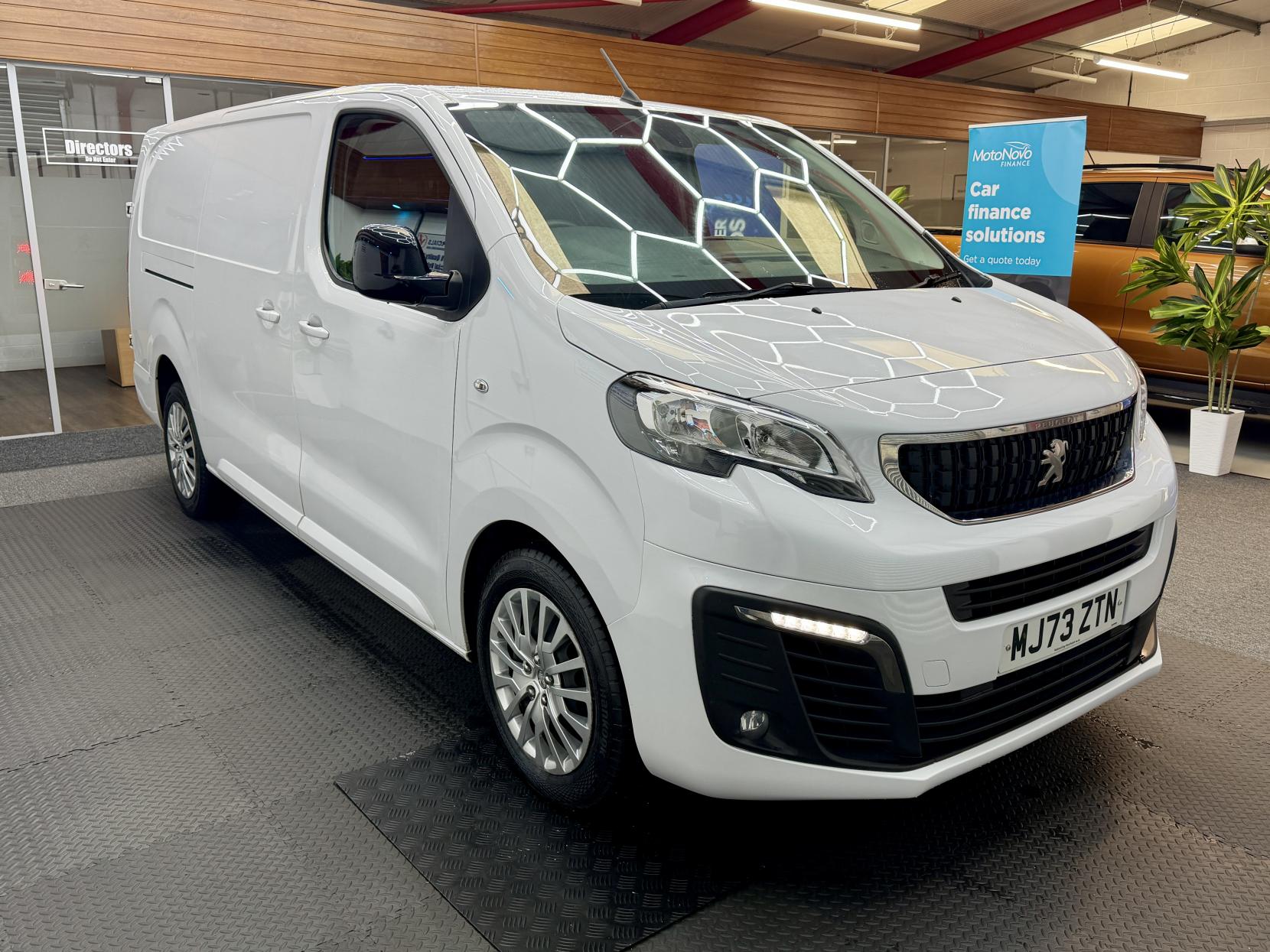 Peugeot Expert 1.5 BlueHDi 1000 Asphalt Premium + Long Panel Van 6dr Diesel Manual LWB Euro 6 (s/s) (100 bhp)