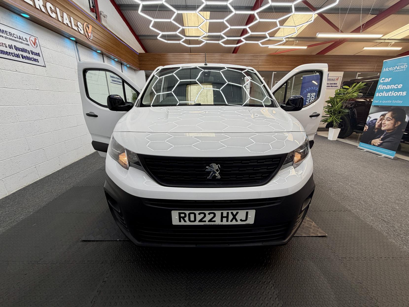 2022 Peugeot Partner - Thumbnail 8