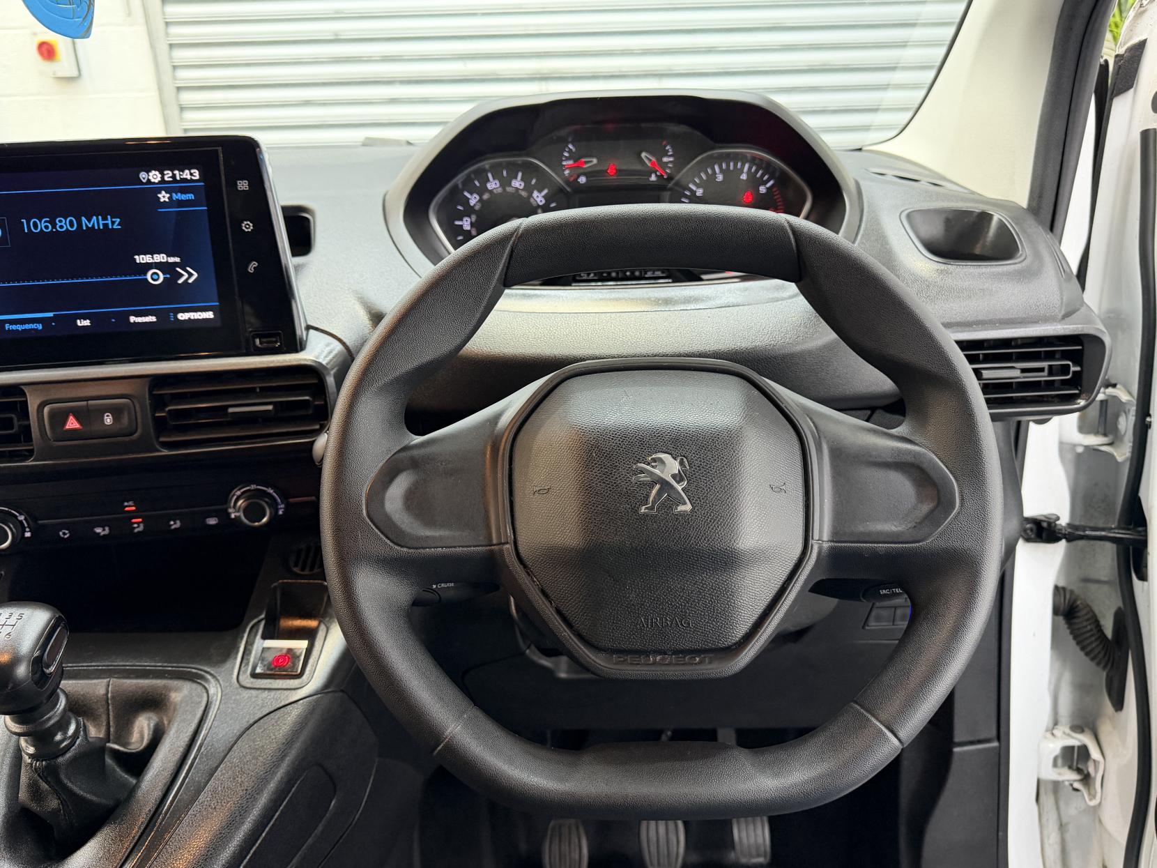 2022 Peugeot Partner - Thumbnail 7