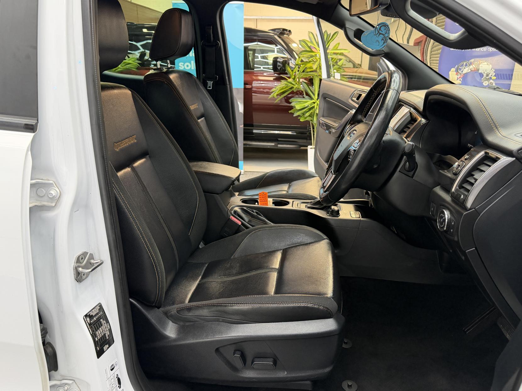 2023 Ford Ranger 2.0 EcoBlue Wildtrak Pickup Double Cab 4dr Diesel Auto 4WD Euro 6 (s/s) (213 ps) - Thumbnail 9