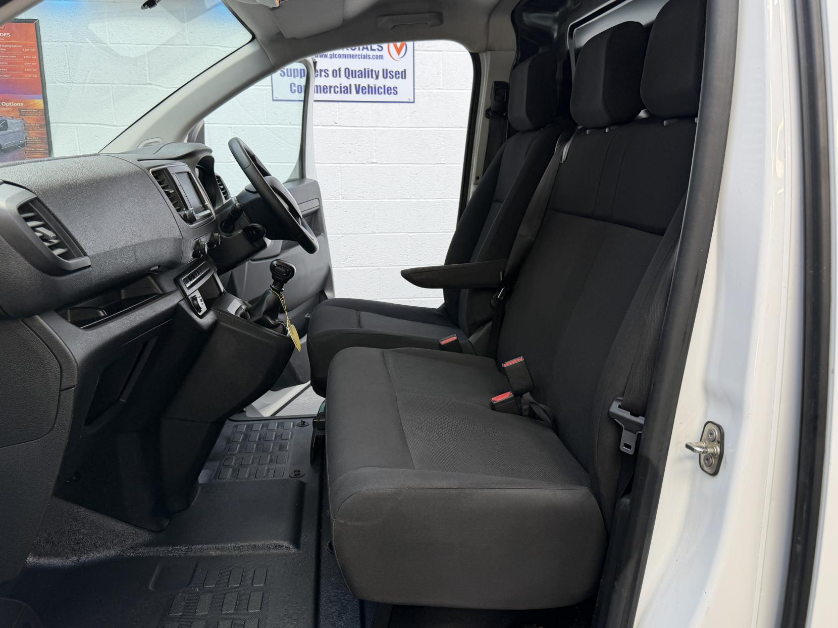 2023 Vauxhall Vivaro 1.5 Turbo D 2900 Prime Panel Van 6dr Diesel Manual L2 H1 Euro 6 (s/s) (100 ps) - Thumbnail 17