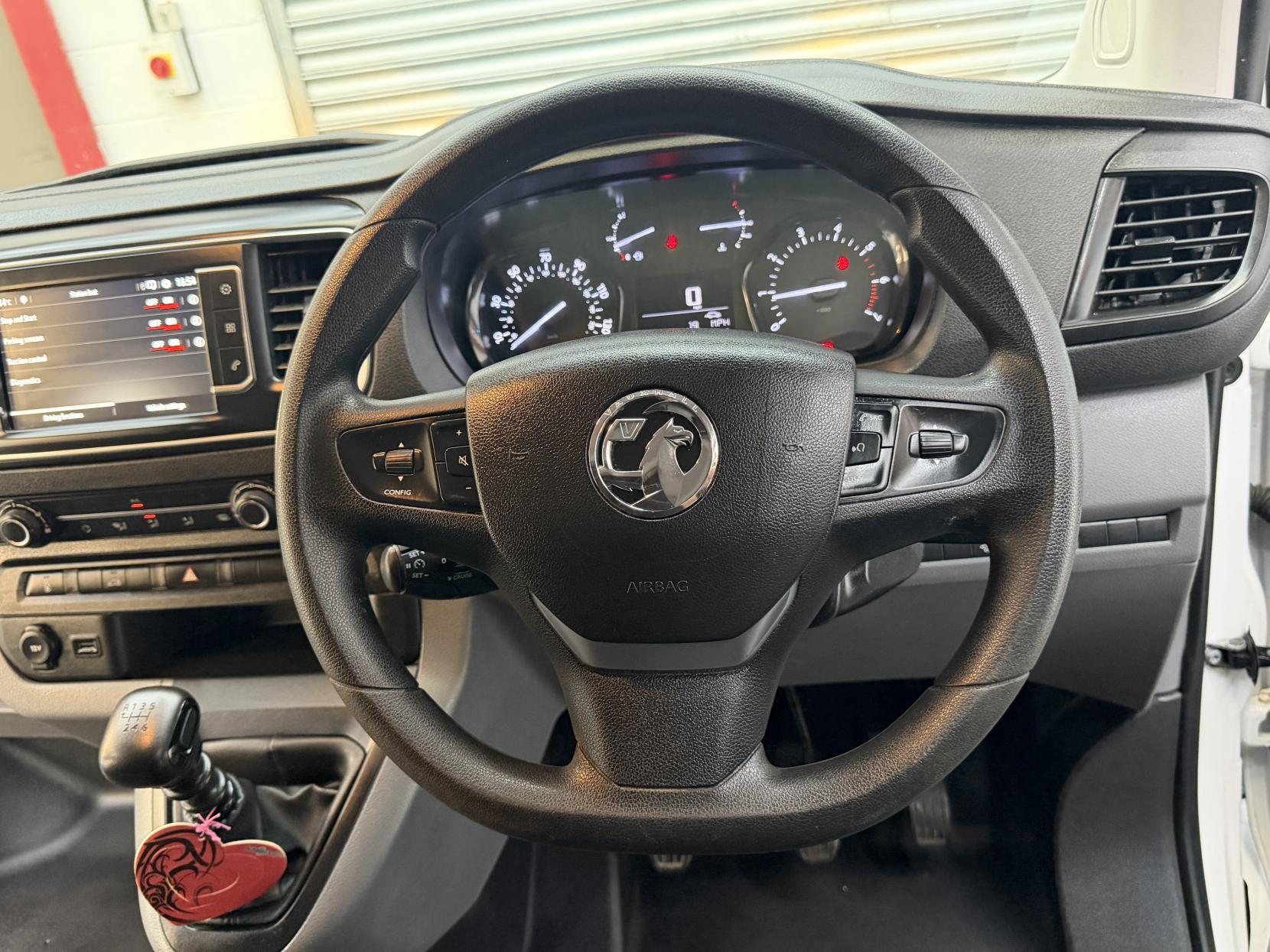 2022 Vauxhall Vivaro 1.5 Turbo D 2900 Dynamic Panel Van 6dr Diesel Manual L2 H1 Euro 6 (s/s) (100 ps) - Thumbnail 15