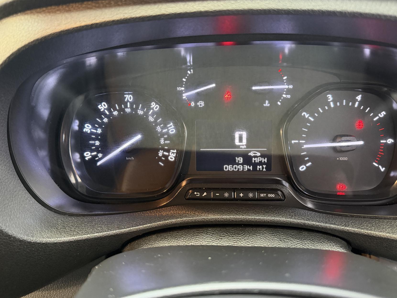 2022 Vauxhall Vivaro 1.5 Turbo D 2900 Dynamic Panel Van 6dr Diesel Manual L2 H1 Euro 6 (s/s) (100 ps) - Thumbnail 17