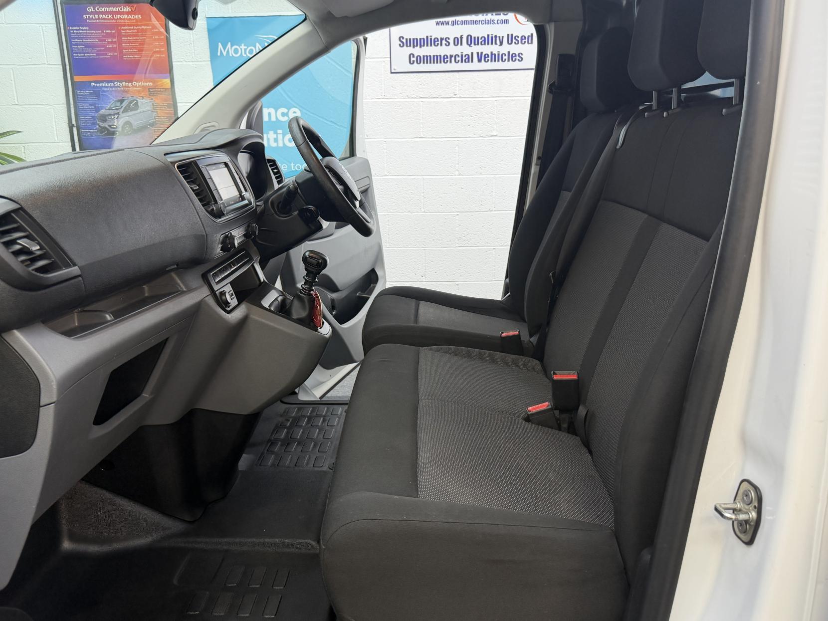 2022 Vauxhall Vivaro 1.5 Turbo D 2900 Dynamic Panel Van 6dr Diesel Manual L2 H1 Euro 6 (s/s) (100 ps) - Thumbnail 10