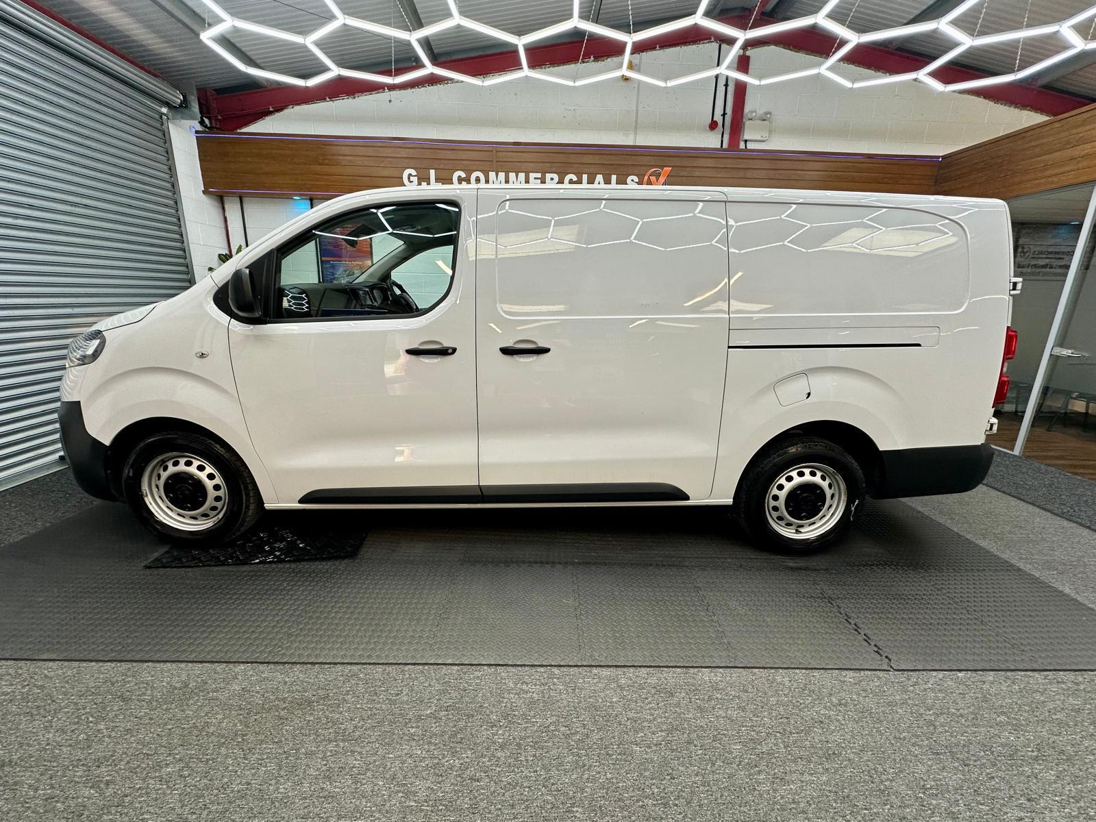 2022 Vauxhall Vivaro 1.5 Turbo D 2900 Dynamic Panel Van 6dr Diesel Manual L2 H1 Euro 6 (s/s) (100 ps)