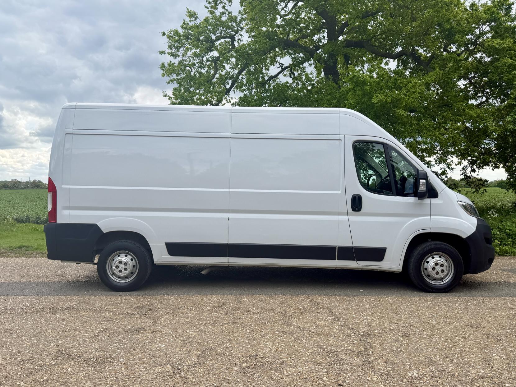 2023 Citroen Relay 2.2 BlueHDi 35 Enterprise Edition Panel Van 5dr Diesel Manual L3 High Roof Euro 6 (s/s) (140 ps) - Thumbnail 7