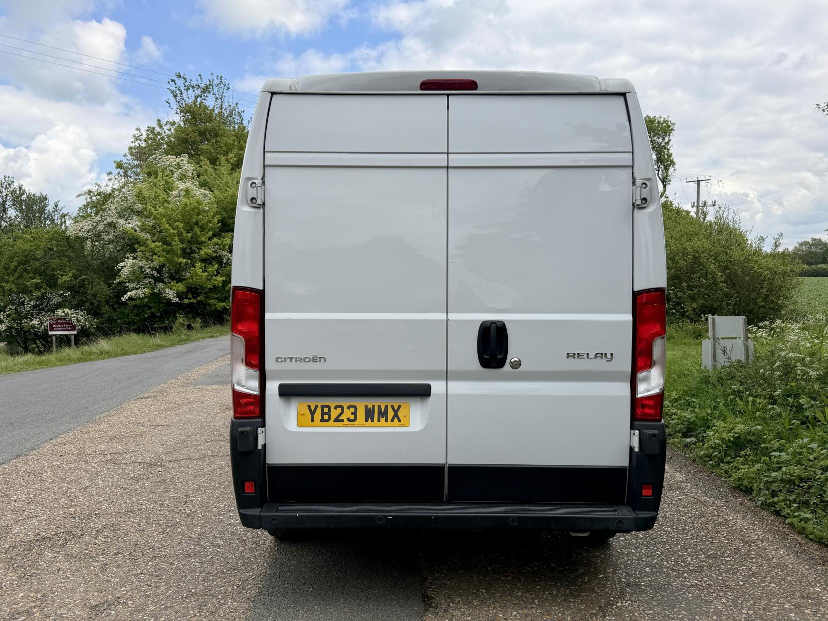 2023 Citroen Relay 2.2 BlueHDi 35 Enterprise Edition Panel Van 5dr Diesel Manual L3 High Roof Euro 6 (s/s) (140 ps) - Thumbnail 8