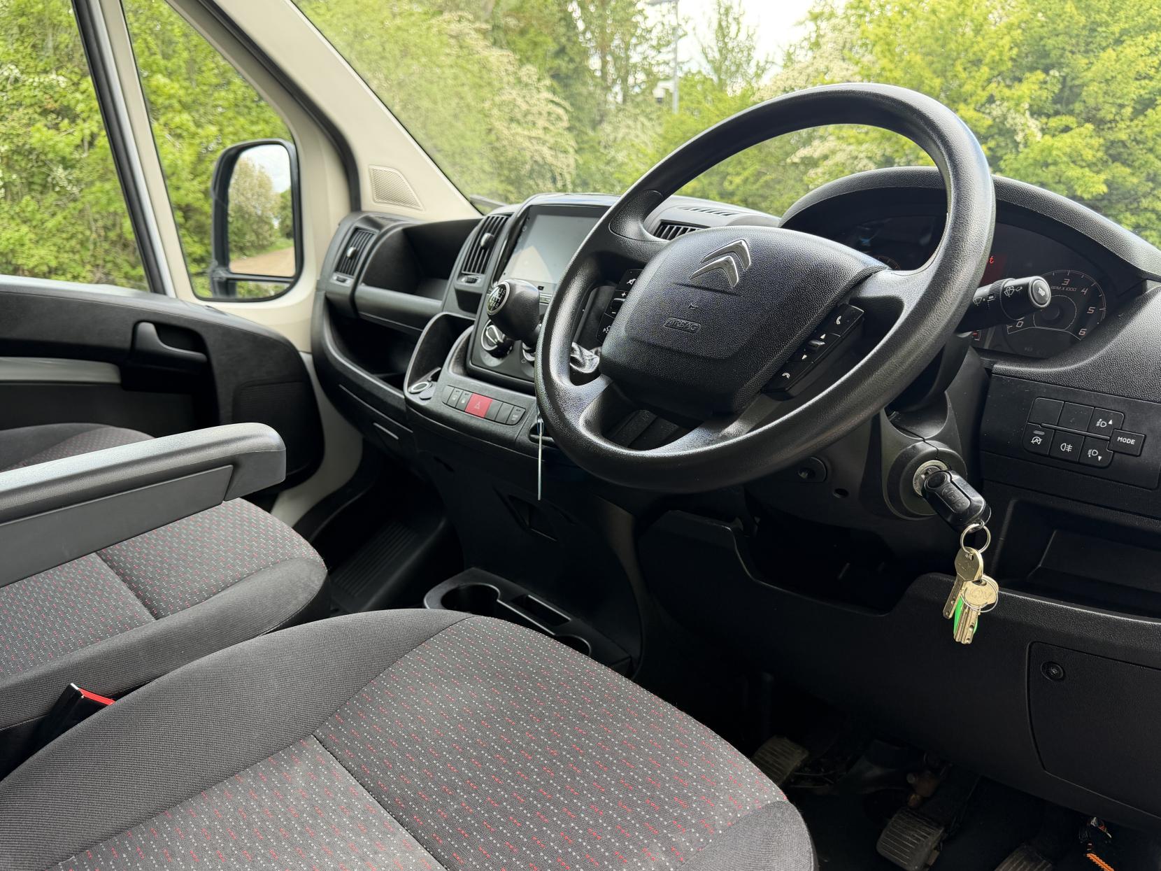 2023 Citroen Relay 2.2 BlueHDi 35 Enterprise Edition Panel Van 5dr Diesel Manual L3 High Roof Euro 6 (s/s) (140 ps) - Thumbnail 14