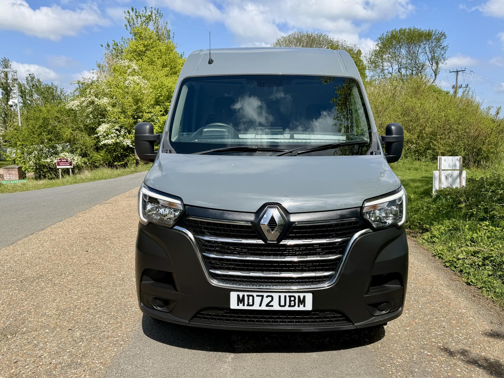 2023 Renault Master 2.3 dCi 35 Business+ Panel Van 4dr Diesel Manual FWD LWB Medium Roof Euro 6 (135 ps) - Thumbnail 3
