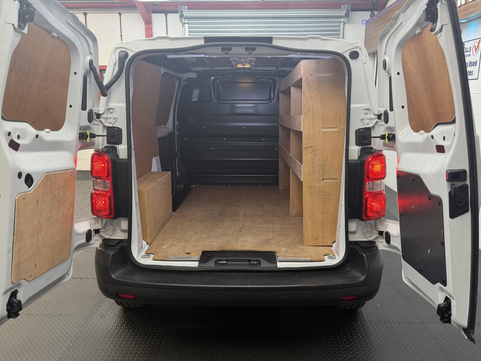 2023 Vauxhall Vivaro 1.5 Turbo D 2900 Prime Panel Van 6dr Diesel Manual L1 H1 Euro 6 (s/s) (100 ps) - Thumbnail 10