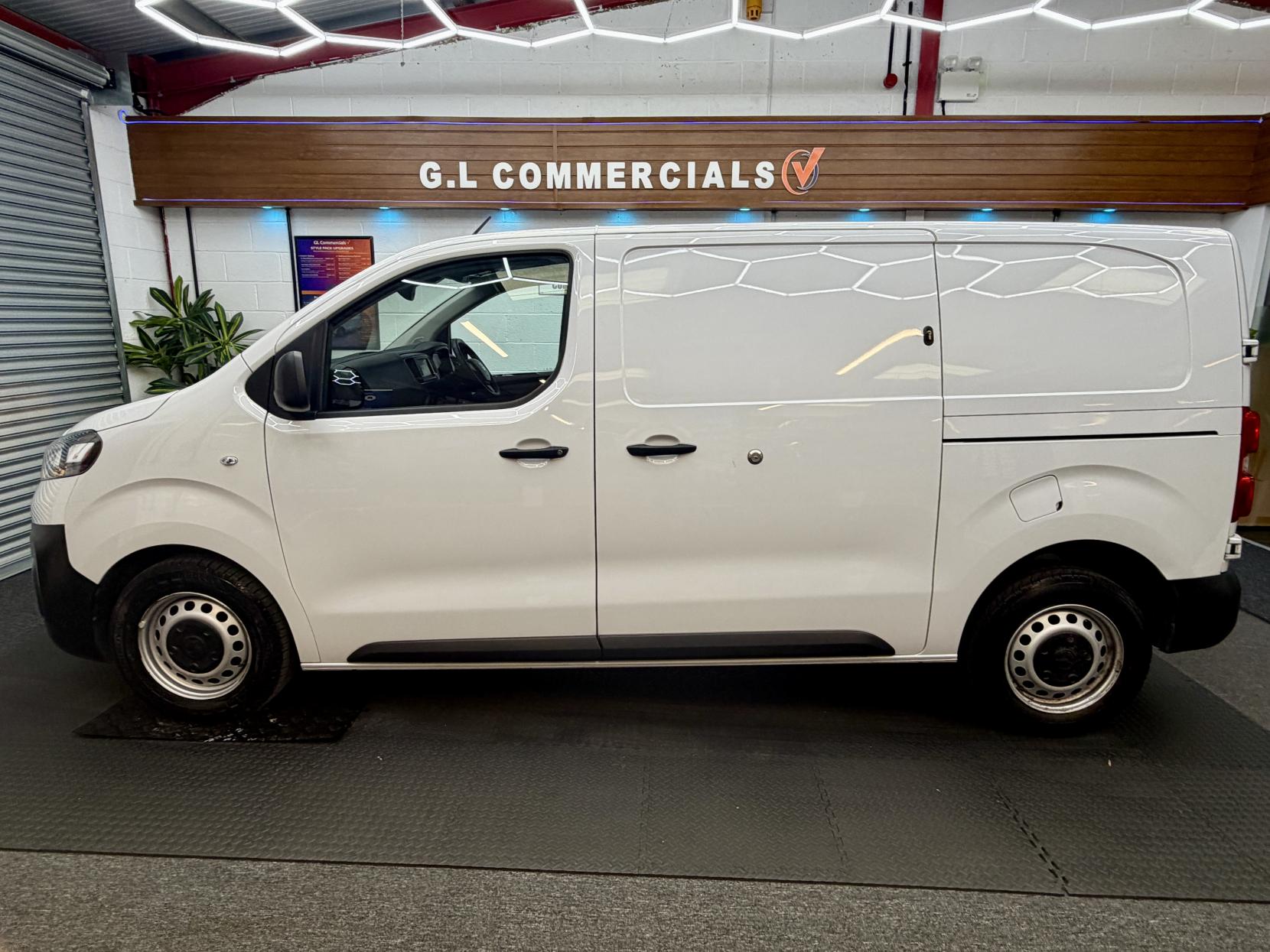 2023 Vauxhall Vivaro 1.5 Turbo D 2900 Prime Panel Van 6dr Diesel Manual L1 H1 Euro 6 (s/s) (100 ps) - Thumbnail 2
