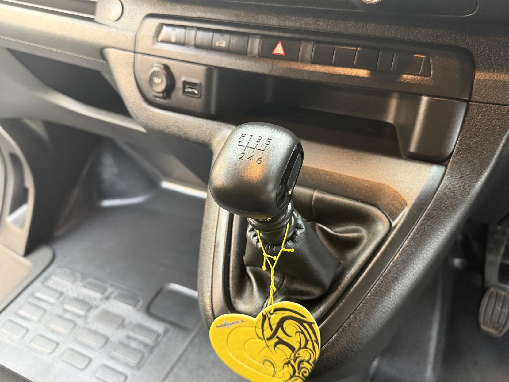 2023 Vauxhall Vivaro 1.5 Turbo D 2900 Prime Panel Van 6dr Diesel Manual L1 H1 Euro 6 (s/s) (100 ps) - Thumbnail 19