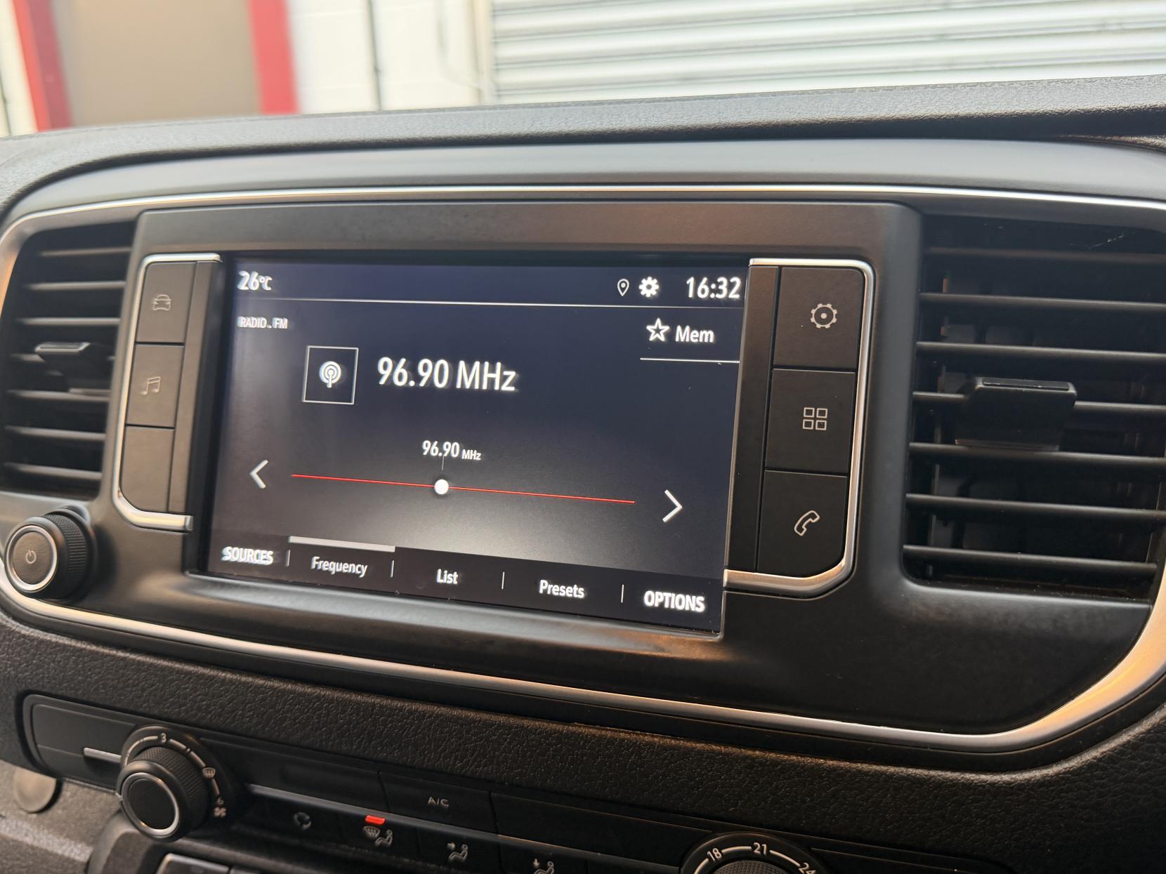 2023 Vauxhall Vivaro 1.5 Turbo D 2900 Prime Panel Van 6dr Diesel Manual L1 H1 Euro 6 (s/s) (100 ps) - Thumbnail 16