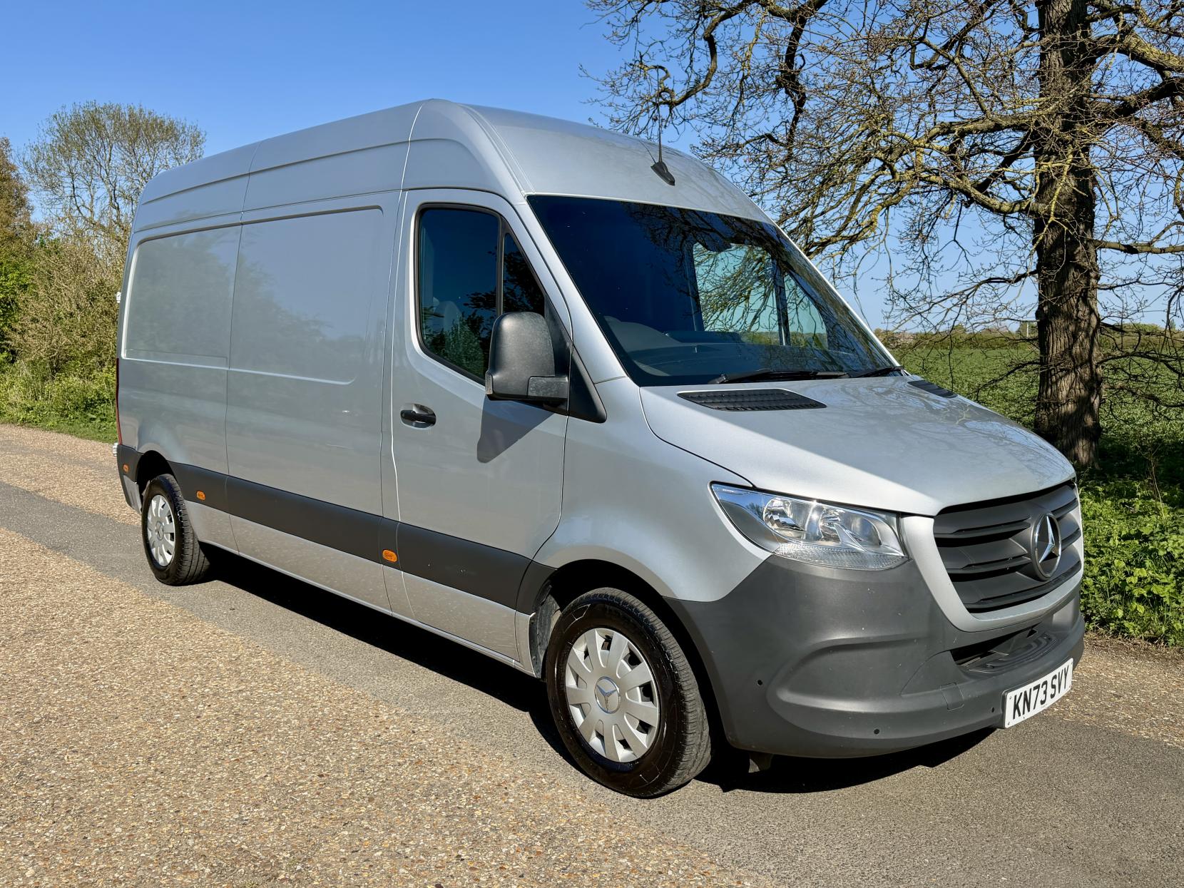 2023 Mercedes-Benz Sprinter 2.0 315 CDI Premium Panel Van 5dr Diesel Manual FWD L2 H2 Euro 6 (s/s) (150 ps) - Thumbnail 7