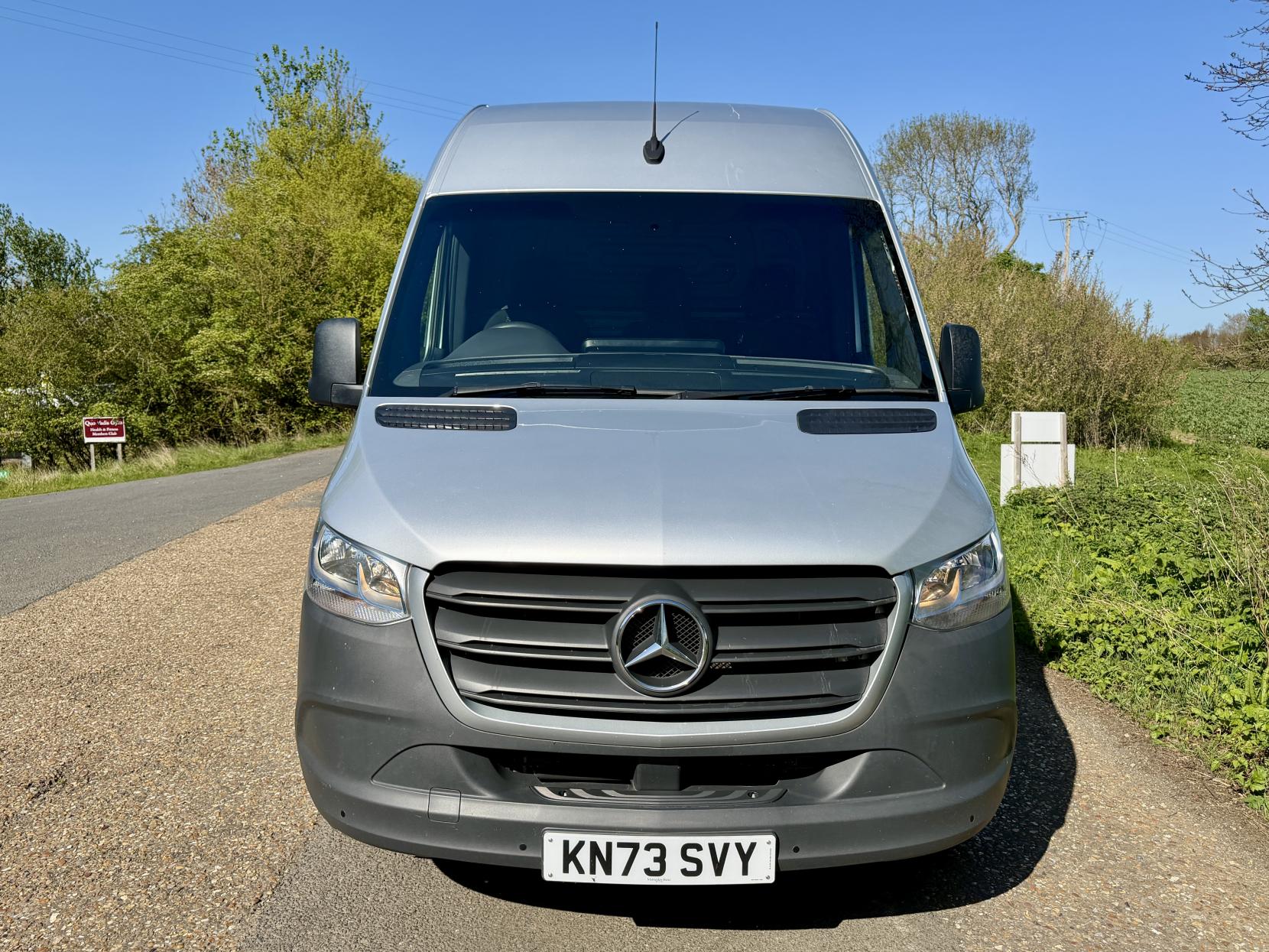 2023 Mercedes-Benz Sprinter 2.0 315 CDI Premium Panel Van 5dr Diesel Manual FWD L2 H2 Euro 6 (s/s) (150 ps) - Thumbnail 9