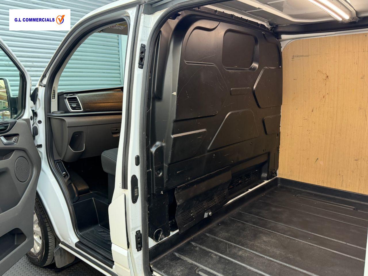 Ford Transit Custom 2.0 300 EcoBlue Limited Panel Van 5dr Diesel Manual L2 H1 Euro 6 (s/s) (130 ps)