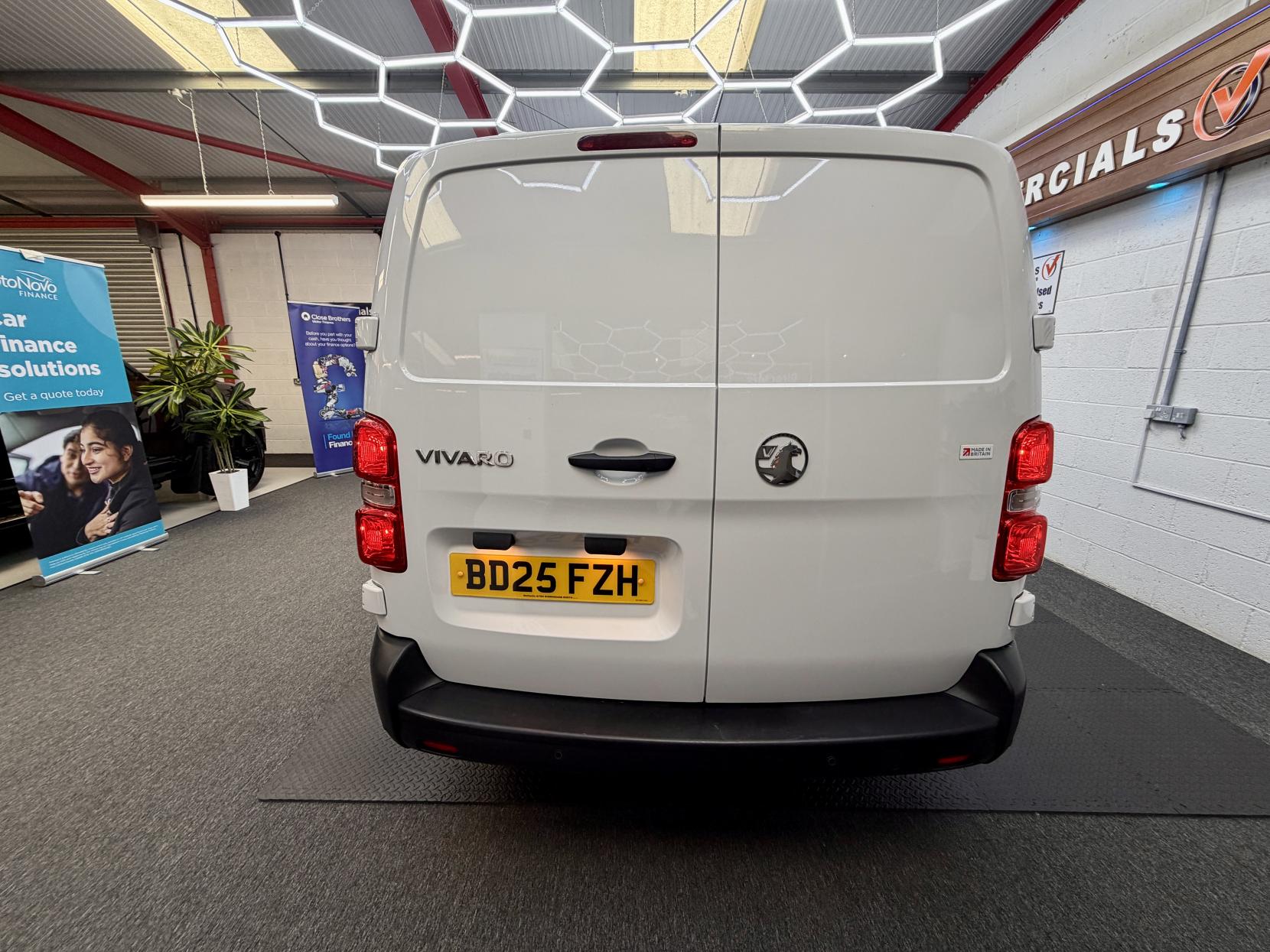 2025 Vauxhall Vivaro 1.5 Turbo D Prime XL Panel Van 6dr Diesel Manual LWB Euro 6 (s/s) (120 ps) - Thumbnail 7
