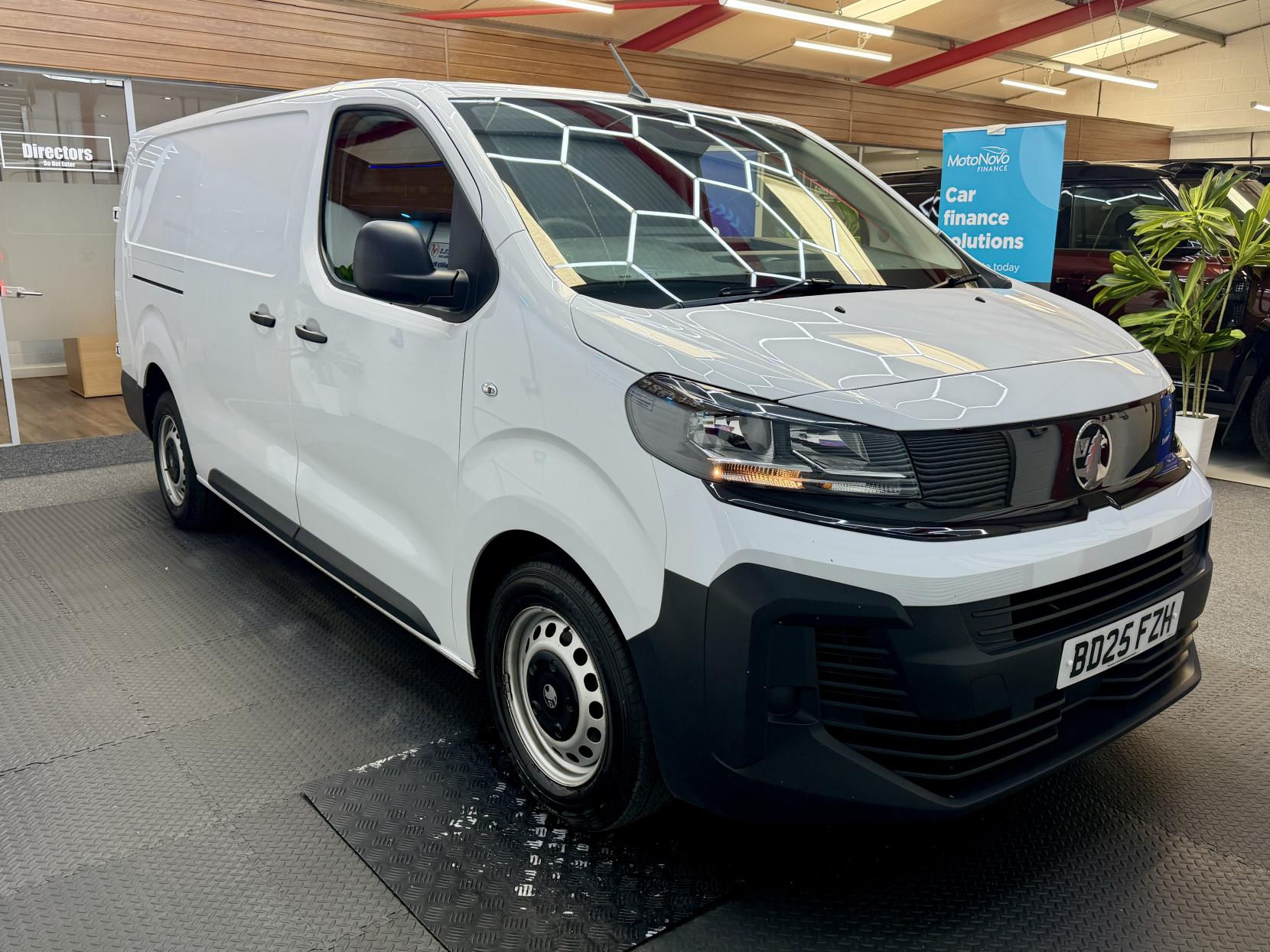 2025 Vauxhall Vivaro 1.5 Turbo D Prime XL Panel Van 6dr Diesel Manual LWB Euro 6 (s/s) (120 ps) - Thumbnail 6