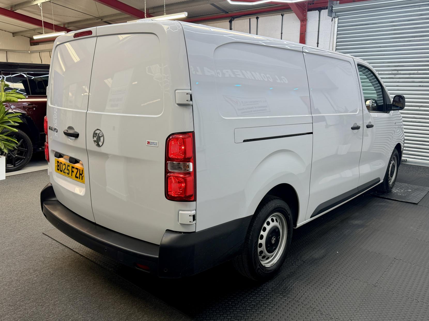2025 Vauxhall Vivaro 1.5 Turbo D Prime XL Panel Van 6dr Diesel Manual LWB Euro 6 (s/s) (120 ps) - Thumbnail 5