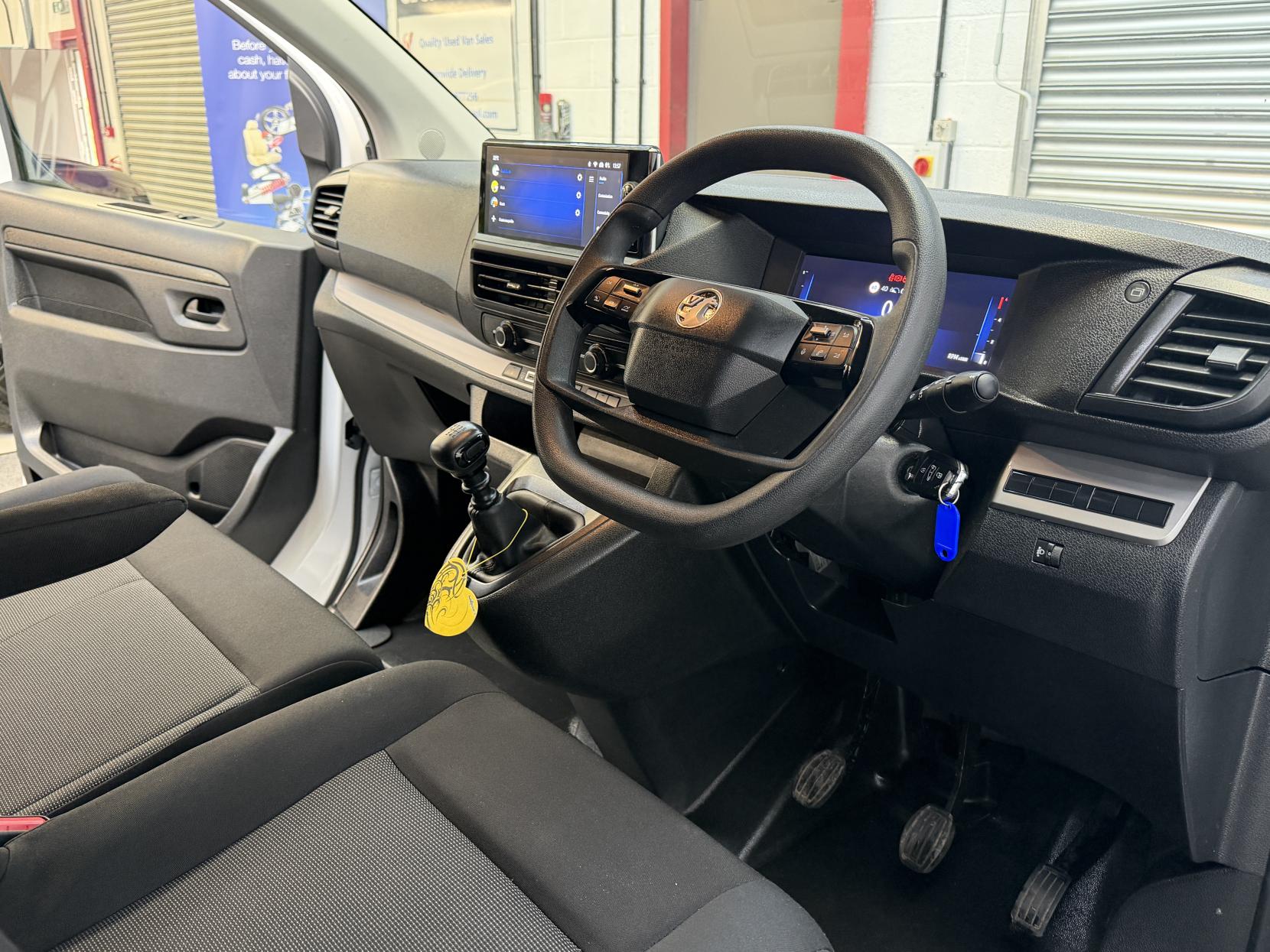 2025 Vauxhall Vivaro 1.5 Turbo D Prime XL Panel Van 6dr Diesel Manual LWB Euro 6 (s/s) (120 ps) - Thumbnail 10