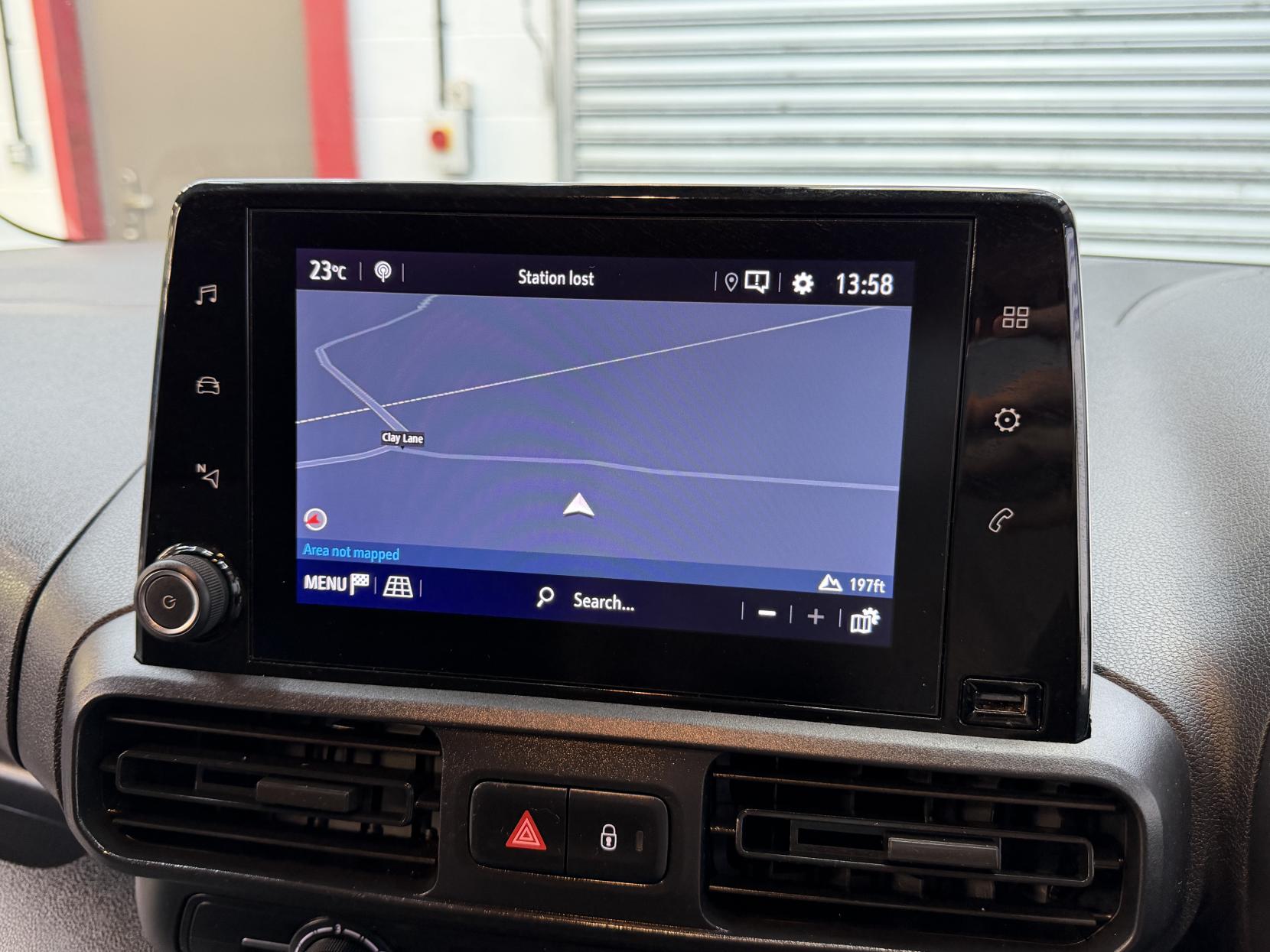 2023 Vauxhall Combo 1.5 Turbo D 2300 Pro Panel Van 6dr Diesel Manual L2 H1 Euro 6 (s/s) (100 ps) - Thumbnail 17