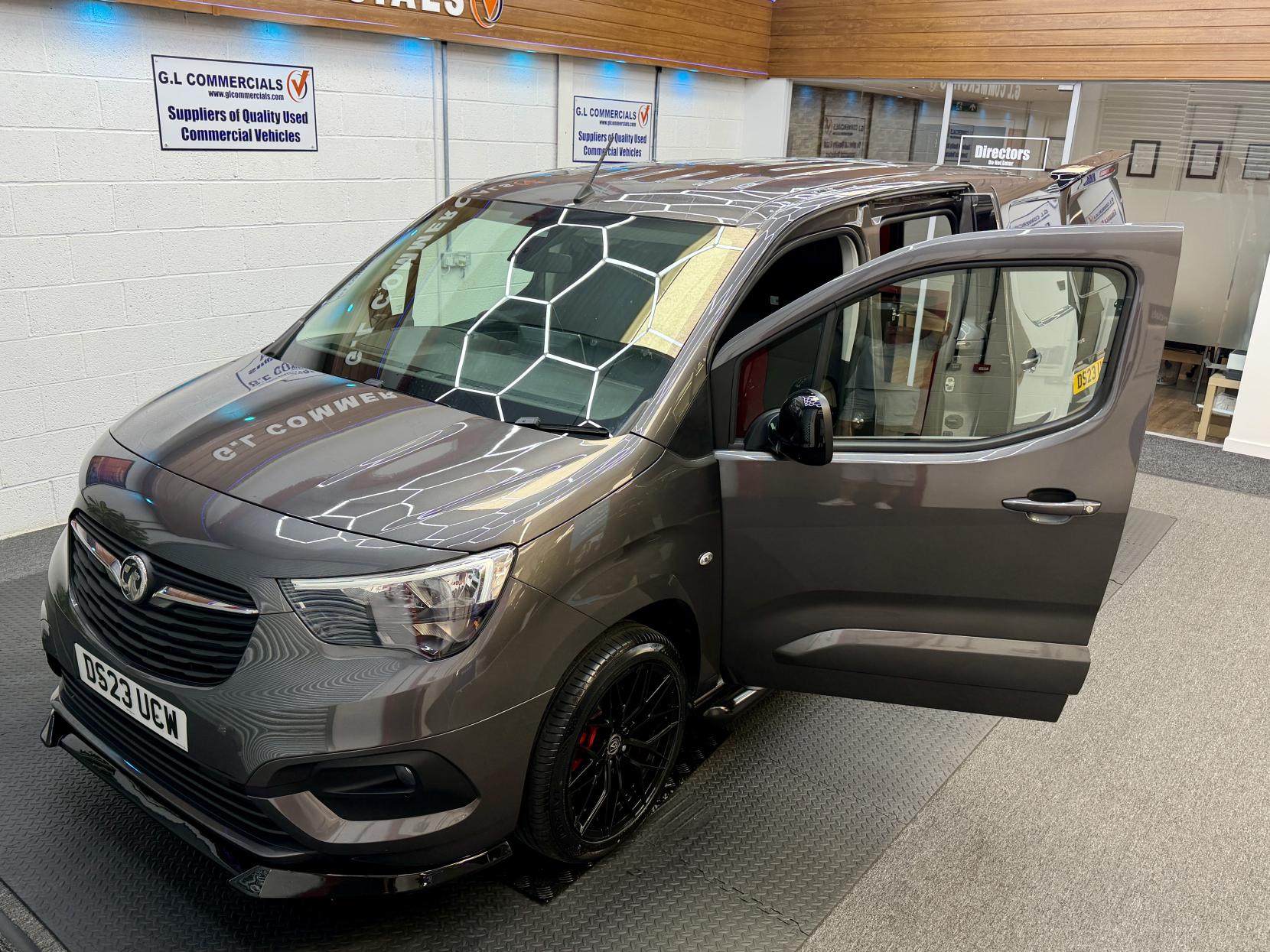 2023 Vauxhall Combo 1.5 Turbo D 2300 Pro Panel Van 6dr Diesel Manual L2 H1 Euro 6 (s/s) (100 ps) - Thumbnail 2