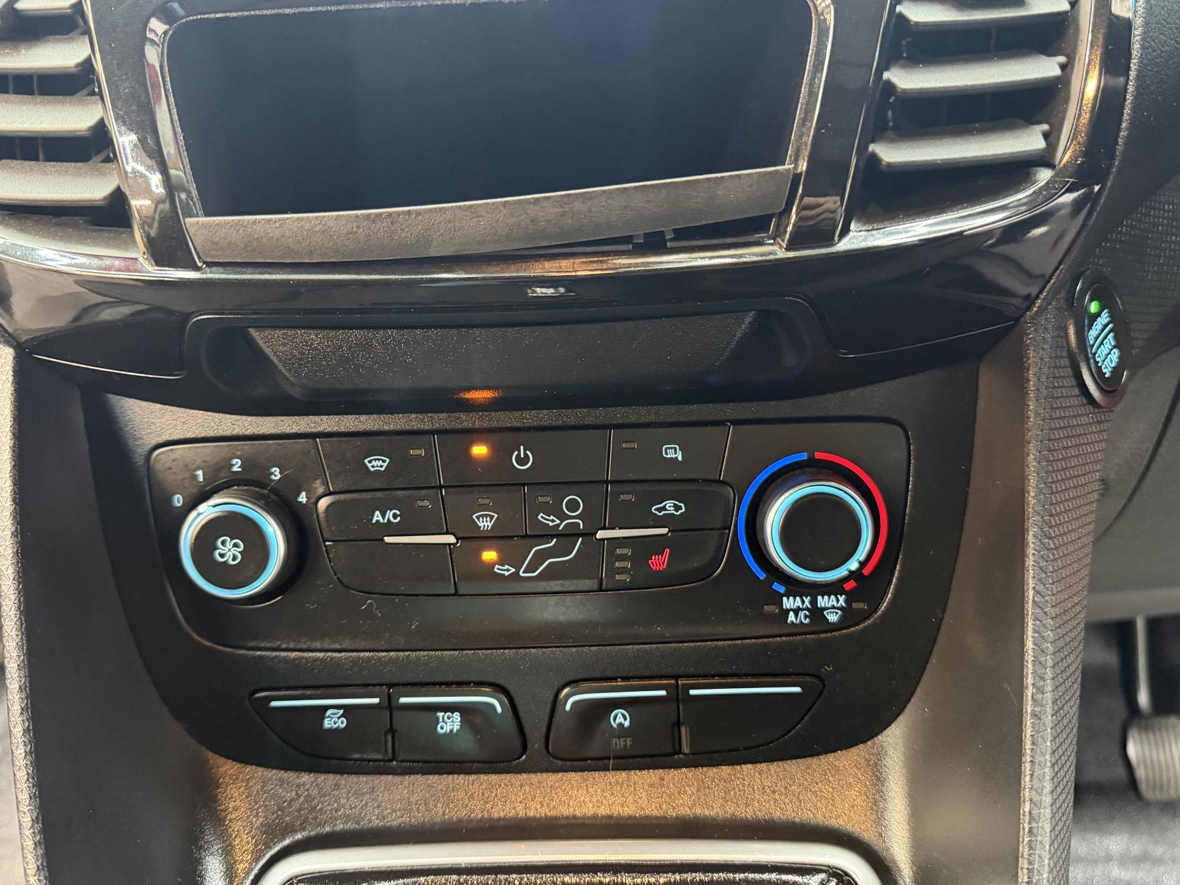 Ford Transit Connect 1.5 200 EcoBlue Limited Panel Van 5dr Diesel Manual L1 Euro 6 (s/s) (120 ps)