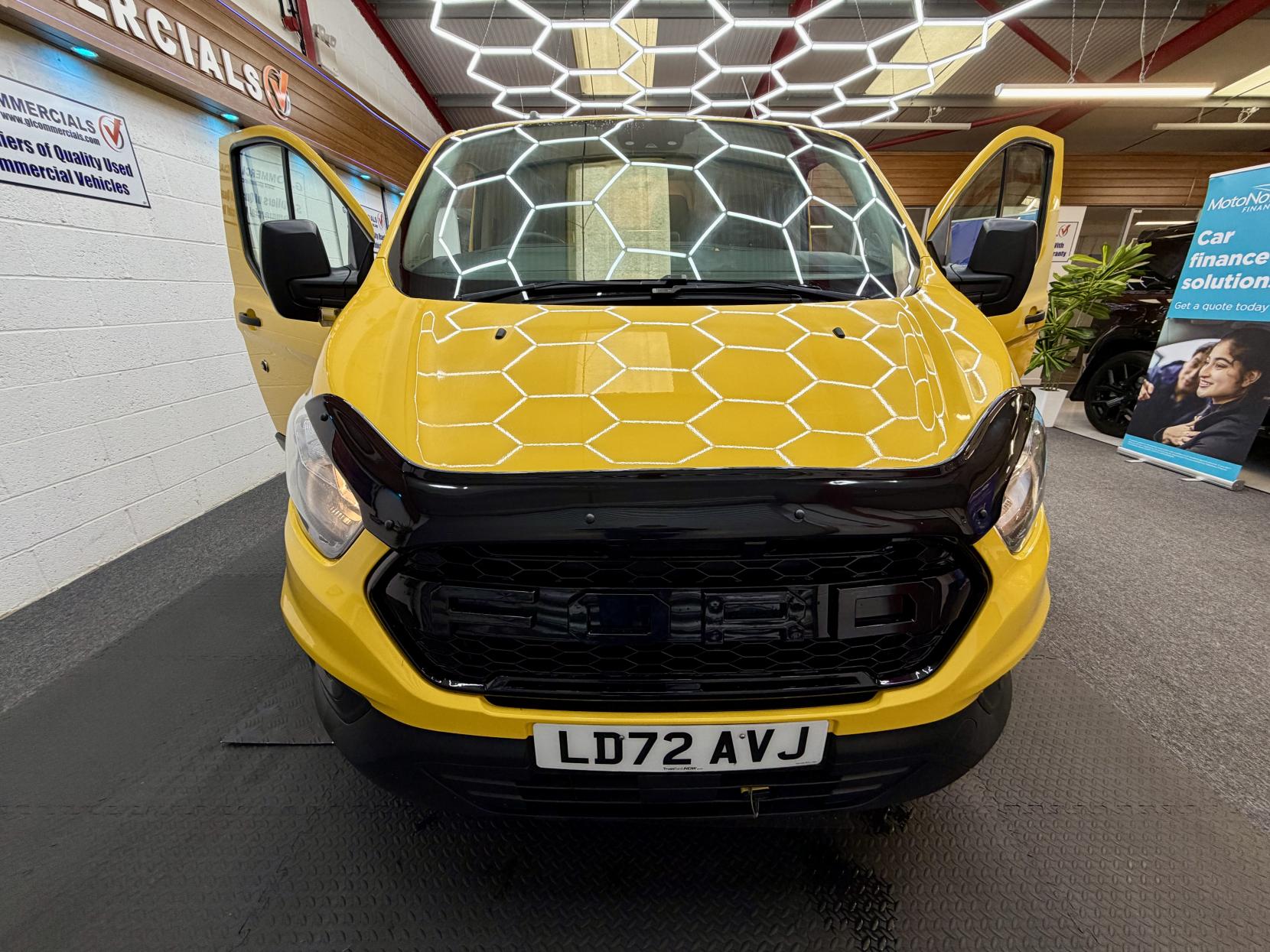 2022 Ford Transit Custom 2.0 340 EcoBlue Leader Panel Van 5dr Diesel Manual L1 H1 Euro 6 (s/s) (130 ps) - Thumbnail 3